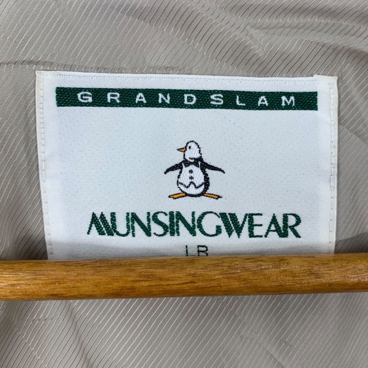 Vintage Vintage MUNSINGWEAR GRAND SLAM Beige Windbreaker Jacket Size US XXL / EU 58 / 5 - 7 Thumbnail