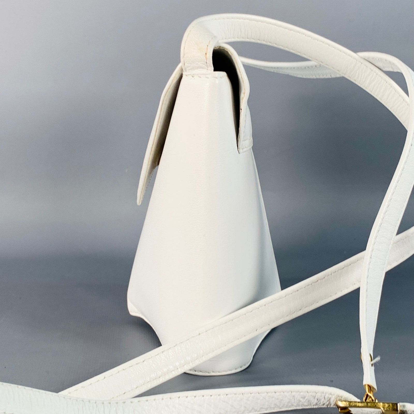 Other Vintage One Size White Leather Crossbody Handbag Size ONE SIZE - 4 Thumbnail