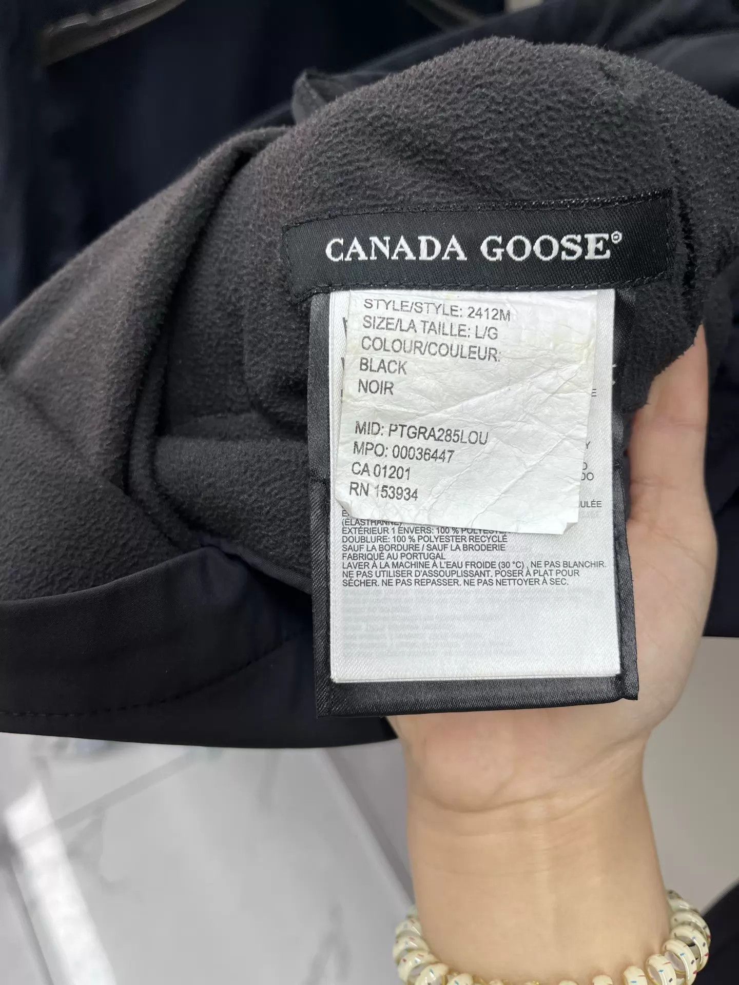 Canada Goose Canada Goose Hooded Long Sleeve Jacket L like new Size US L / EU 52-54 / 3 - 7 Thumbnail