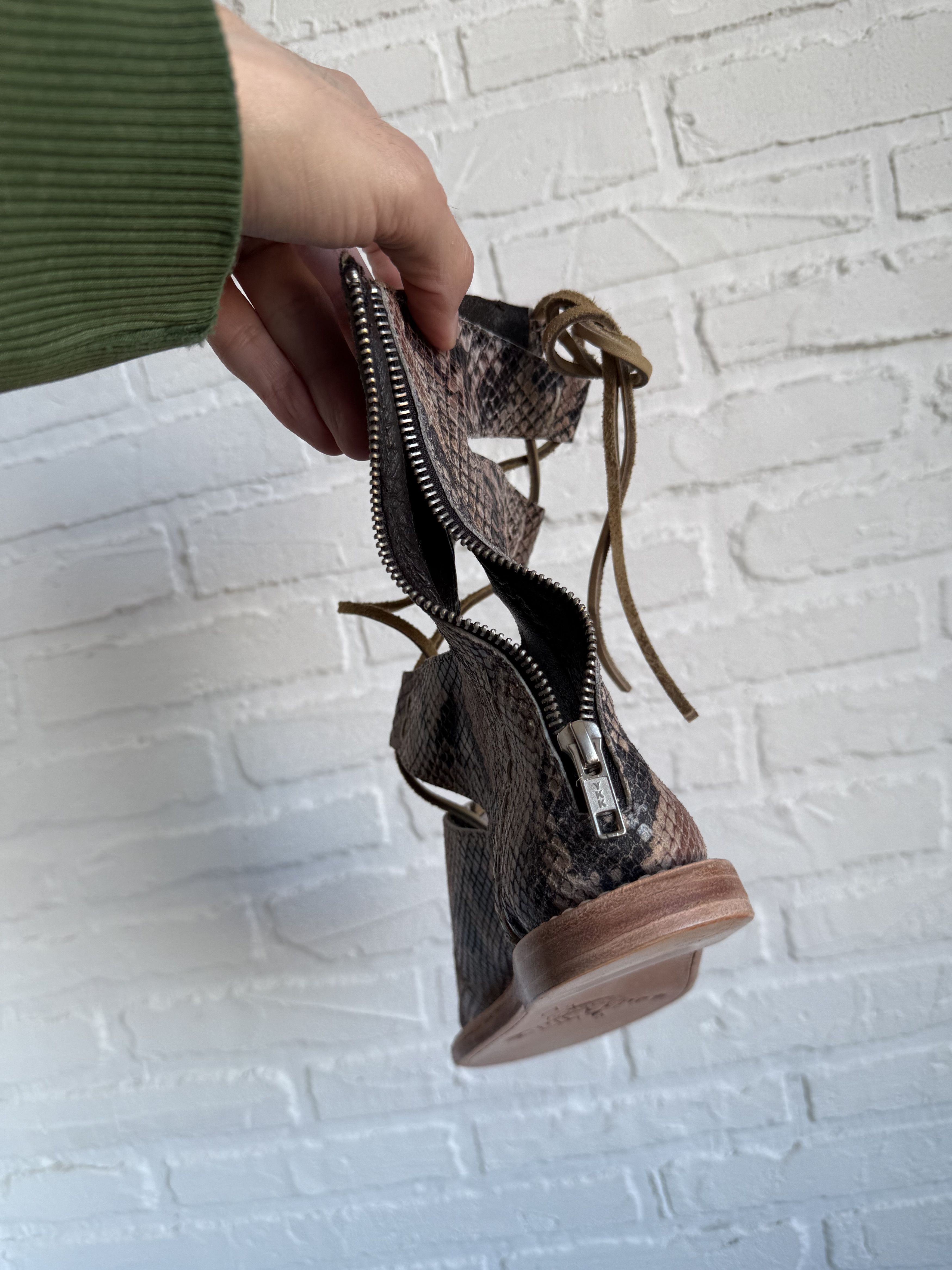 FREEBIRD Freebird by Steven Snake Leather Gladiator Sandals Ceasar Size US 7 / IT 37 - 7 Thumbnail