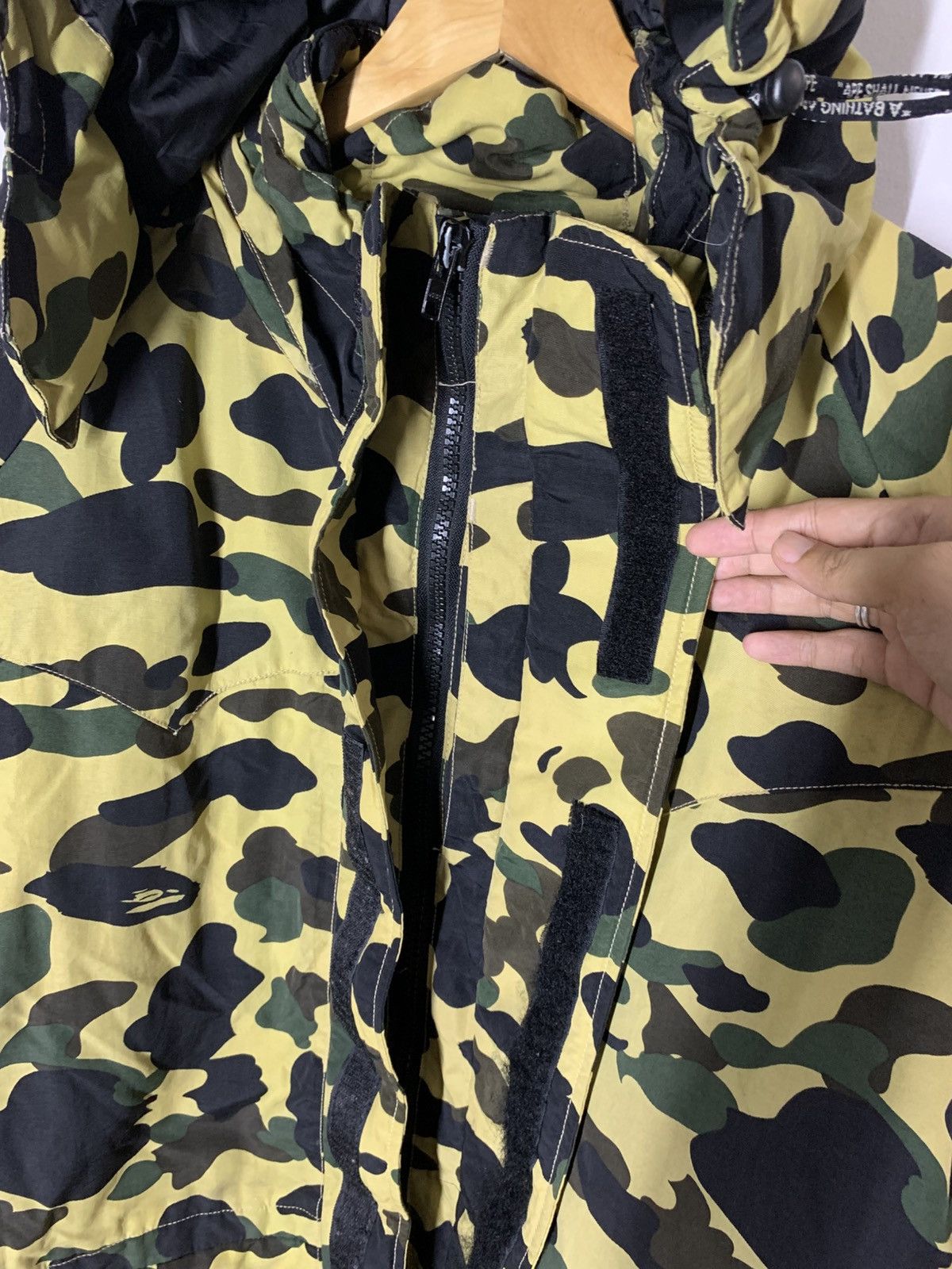 Bape Vintage BAPE 1st Camo Snowboard Puffer Down Jacket Size US L / EU 52-54 / 3 - 16 Thumbnail