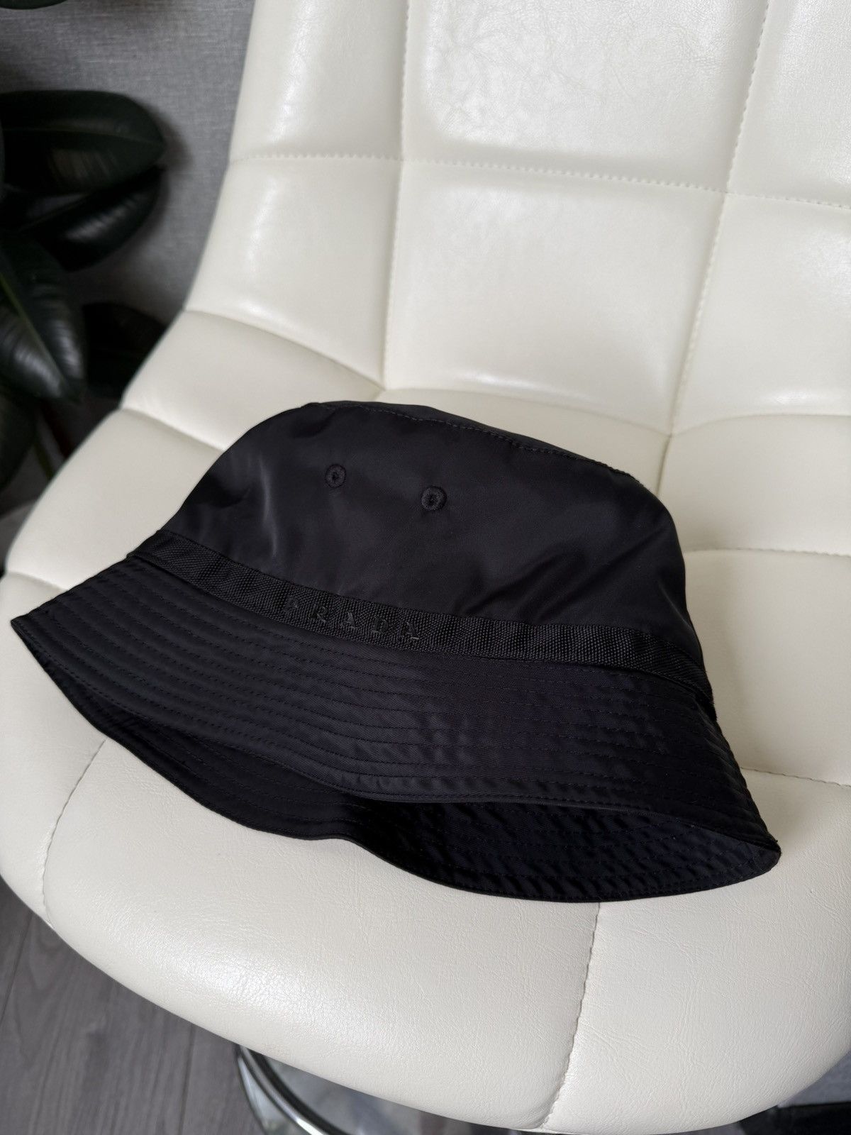 Prada Prada Nylon Bucket Hat Black Panama With Logo Made in Italy Size ONE SIZE - 1 Thumbnail