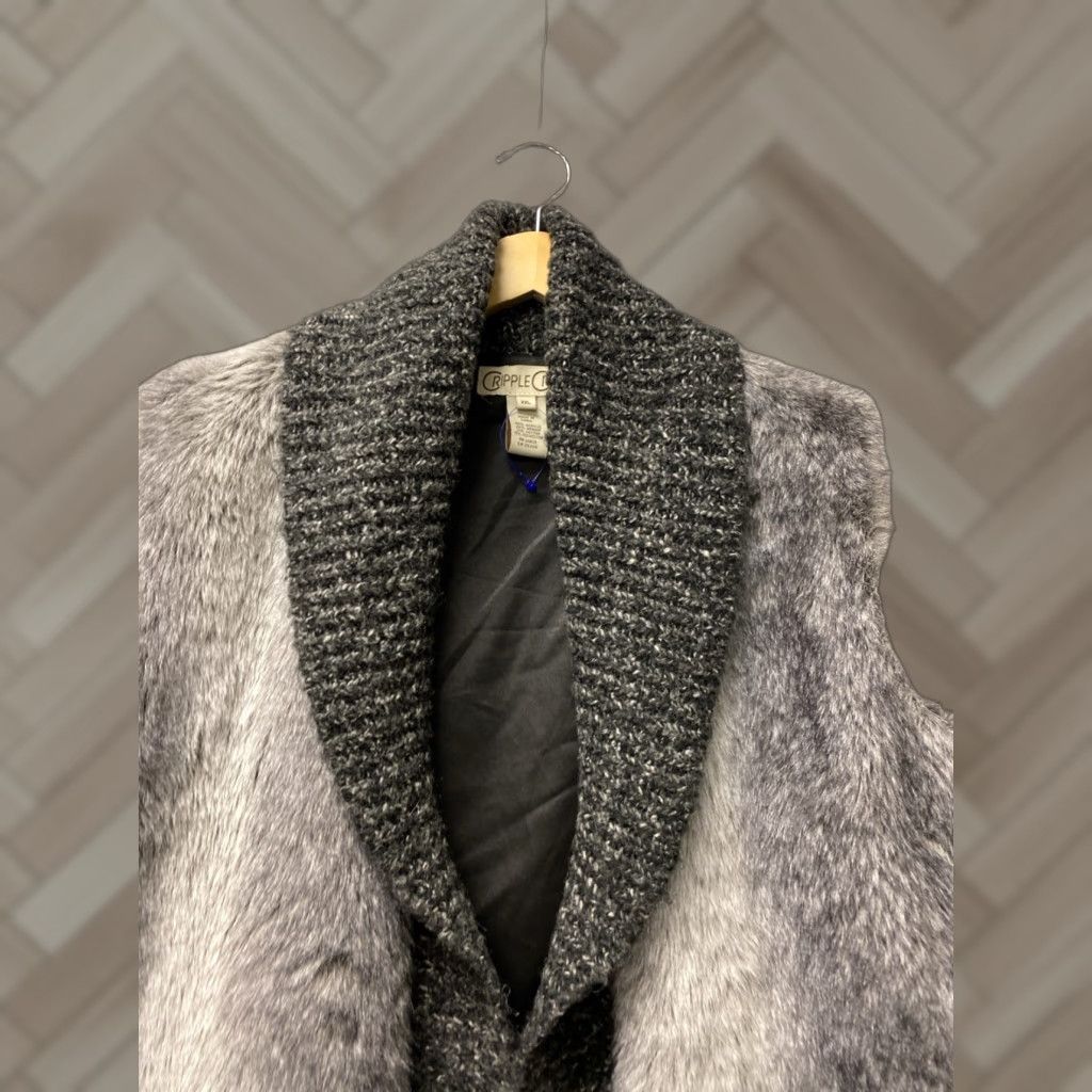 Vintage Cripple Creek Vests Women 2XL Gray Open Front Fur Cardigan Vest Adults Mens Womens Size XXL / US 16-18 / IT 52-54 - 1 Thumbnail