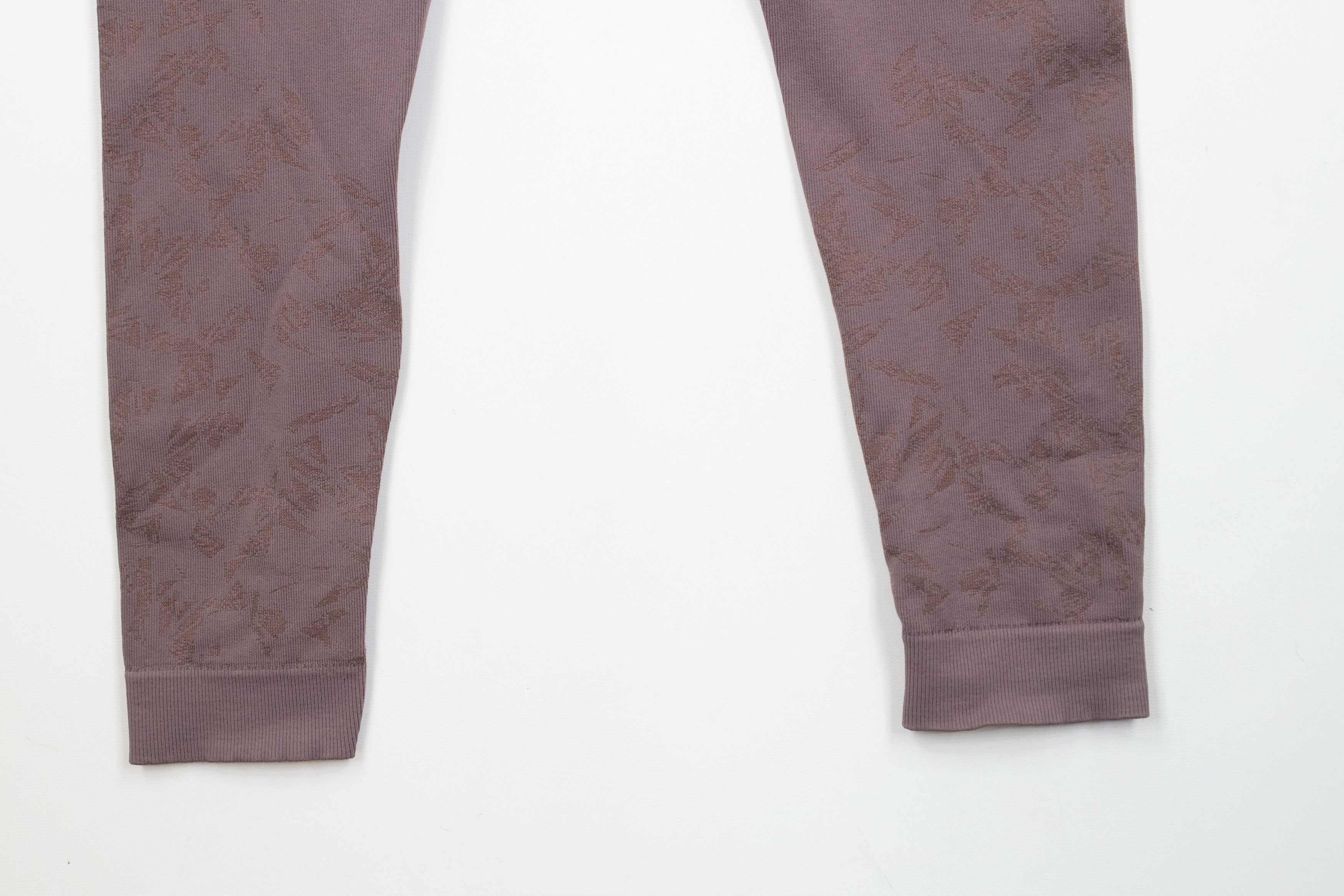 Gymshark × Vintage Gymshark Geometric Ribbed Spandex Gym Leggings Purple Size 25" / US 0 / IT 36 - 10 Thumbnail
