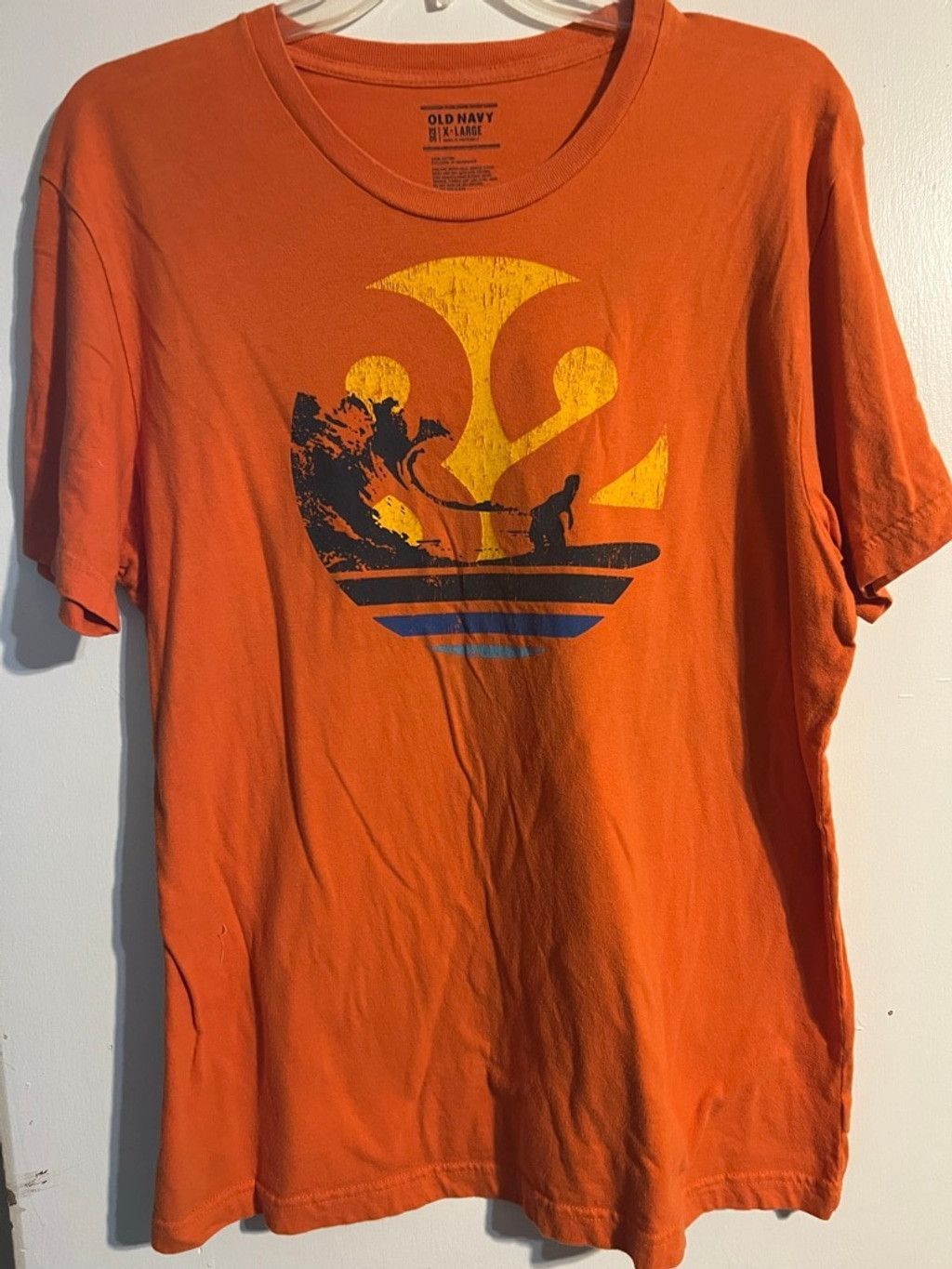 Old Navy Men's Old Navy Orange Yellow Graphic Short Sleeve Tee XL Size US XL / EU 56 / 4 - 1 Thumbnail