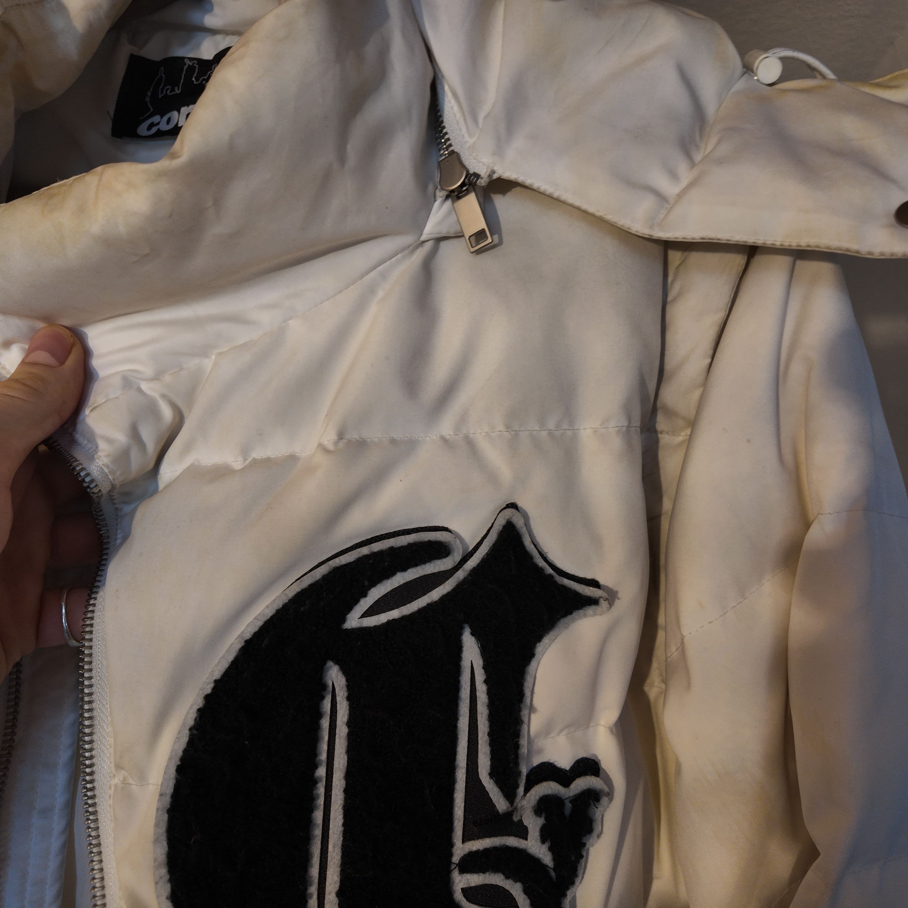 Other Corvidae White Puffer Jacket Size M - Used - Needs Cleaning Size US M / EU 48-50 / 2 - 7 Thumbnail