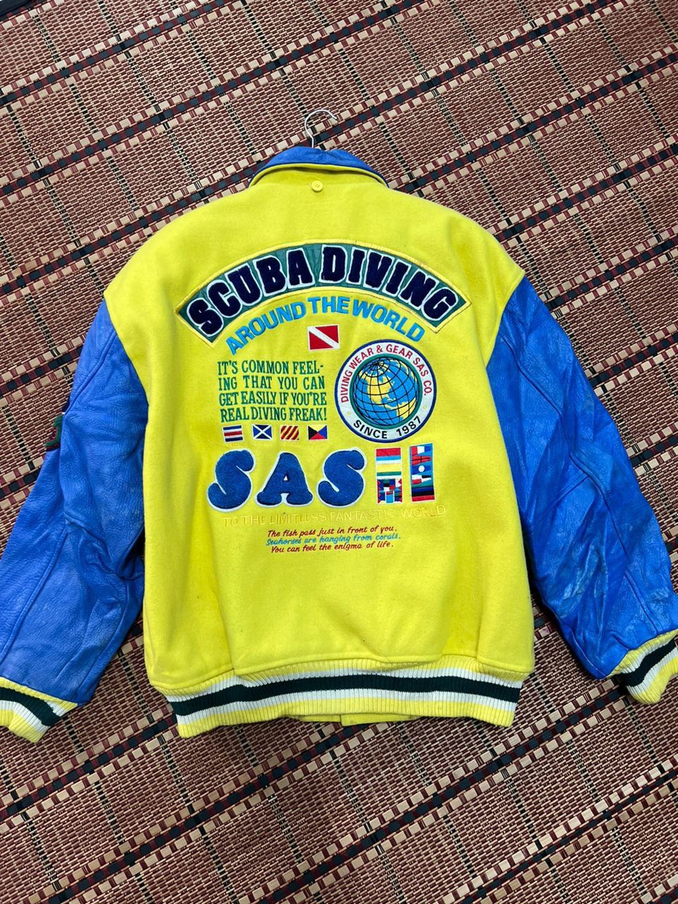 Vintage Vintage SAS Scuba Diving Varsity Jacket Size US L / EU 52-54 / 3 - 7 Thumbnail