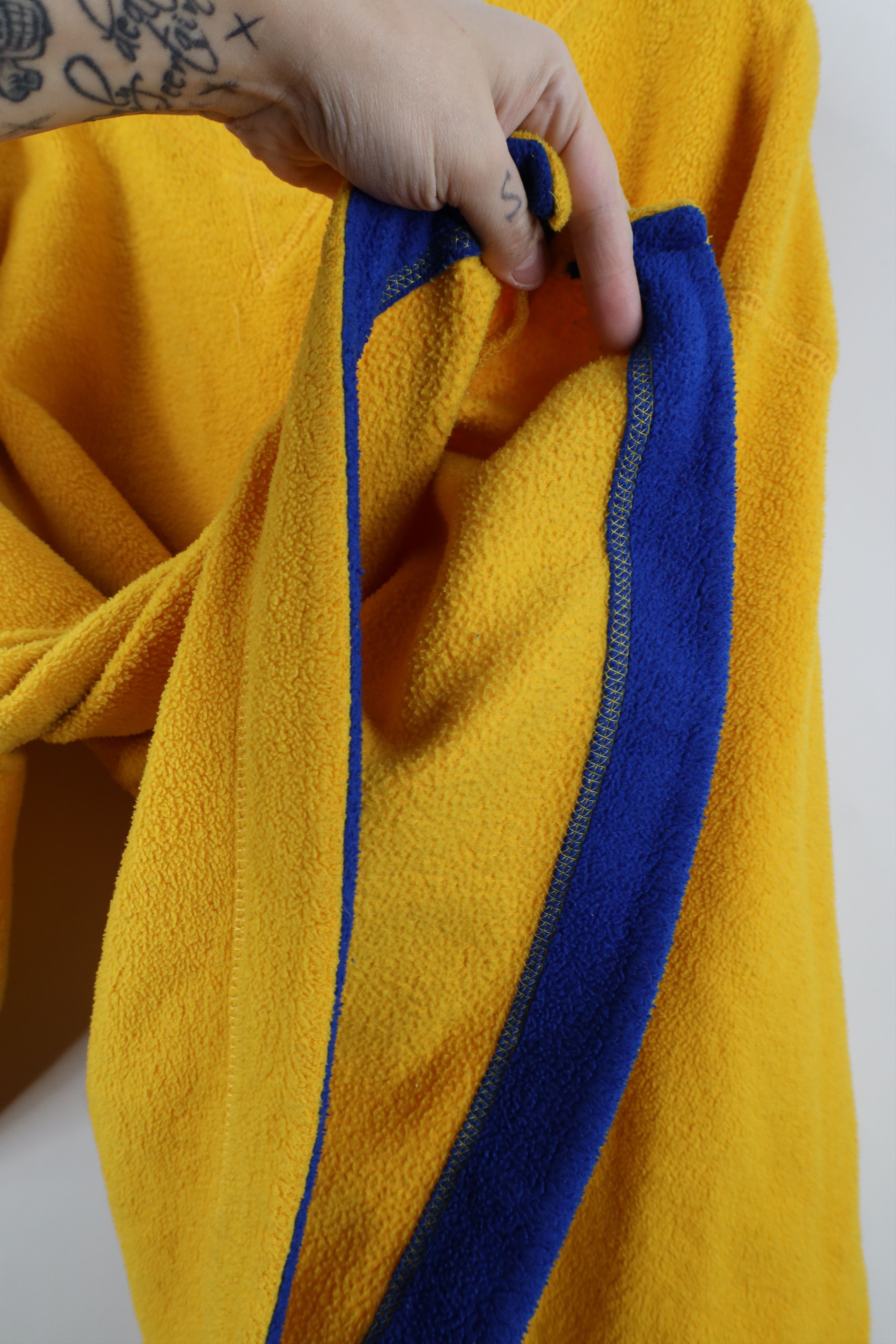 Vintage Vintage 90s Streetwear Blank Fleece Crewneck Sweater Yellow Size US XL / EU 56 / 4 - 5 Thumbnail