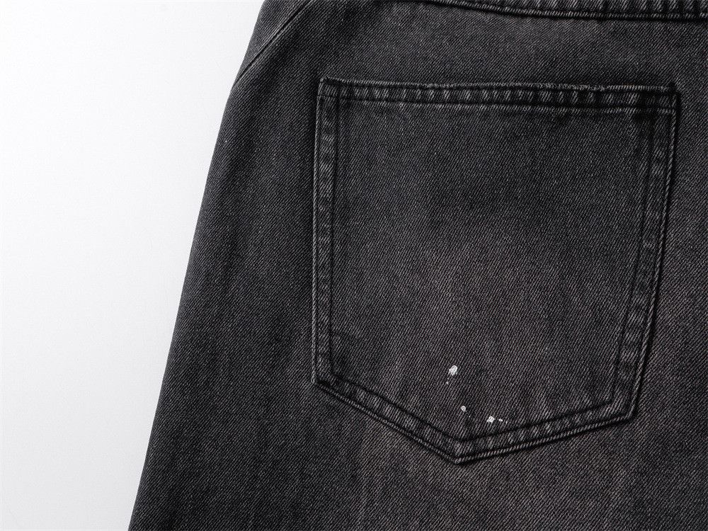 Vintage Men's Punk-Style Washed & Distressed Straight-Leg Jeans Size US 32 / EU 48 - 4 Thumbnail