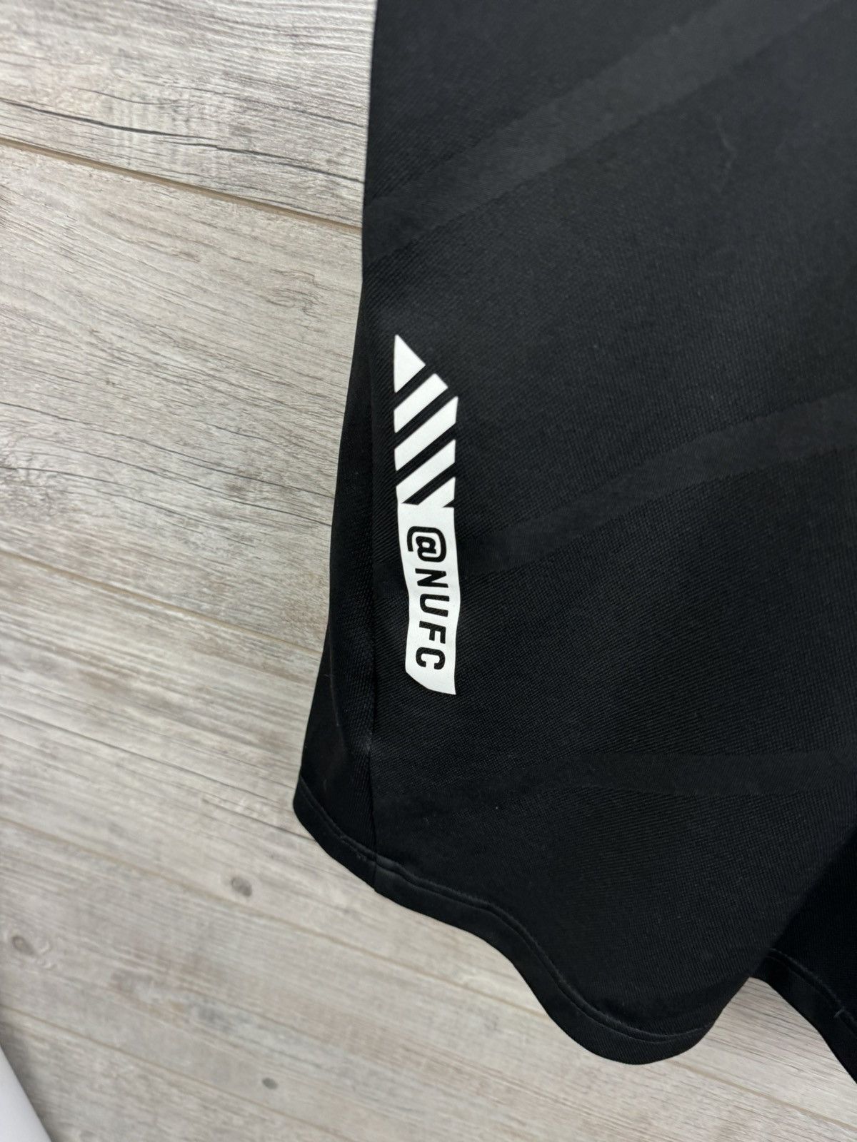 Puma PUMA NEW CASTLE UNITED SOCCER JERSEY Y2K Size M Size US M / EU 48-50 / 2 - 7 Thumbnail
