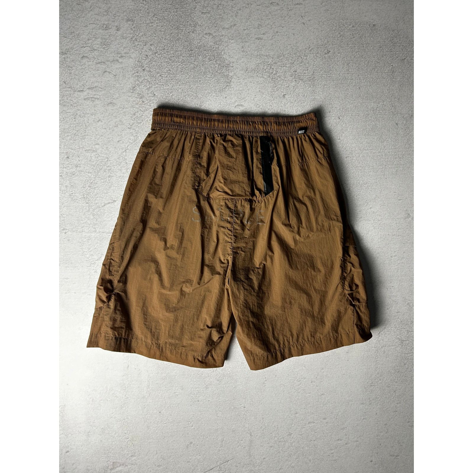 Nike Vintage Nike Brown Shorts - Men's Medium Size US 32 / EU 48 - 2 Thumbnail