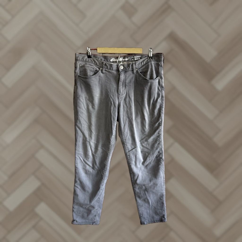 Eddie Bauer Eddie Bauer Womens Pants Gray Denim Lined Relaxed Fit Size 12 Chino Straight 30 Inseam Women's Regular Size 34" / US 12 / IT 48 - 1 Thumbnail