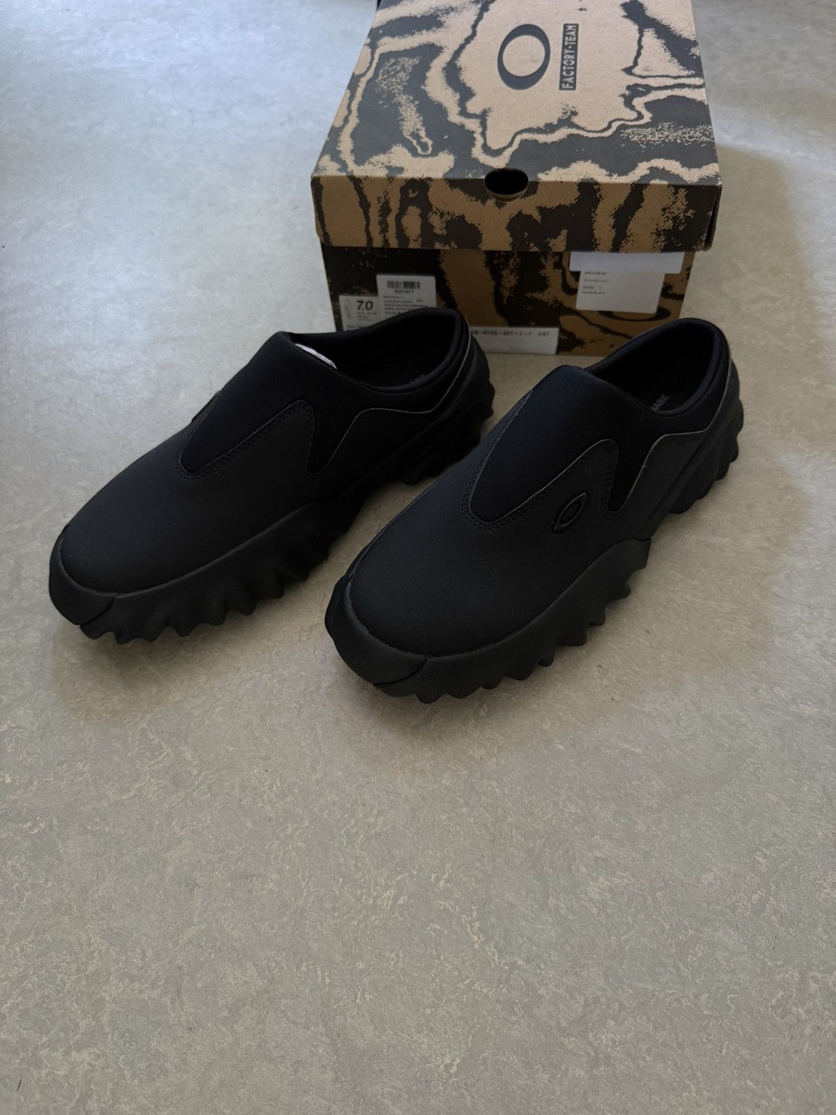 Junya Watanabe × Oakley NWT Oakley x Junya Watanabe Chop Saw Mules Size US 7 / EU 40 - 2 Thumbnail