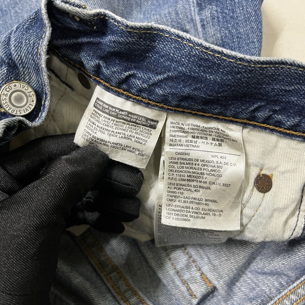 Jean × Levi's × Levi's Vintage Clothing Vintage Levis 502 Distressed Jeans Size US 31 - 8 Thumbnail