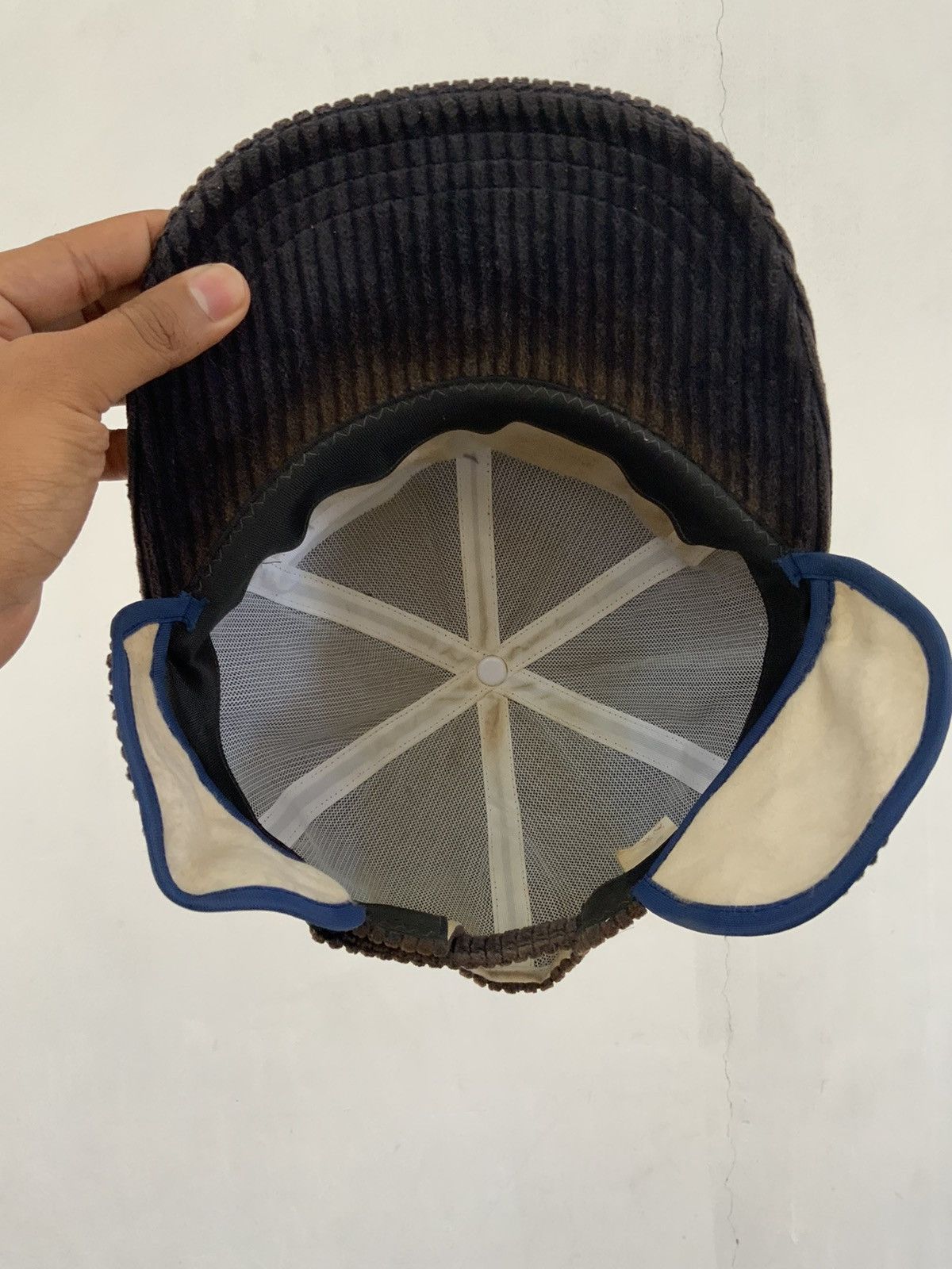 Ellesse Vintage Ellesse Rusty Fade Spellout Ski Hat Size ONE SIZE - 7 Thumbnail