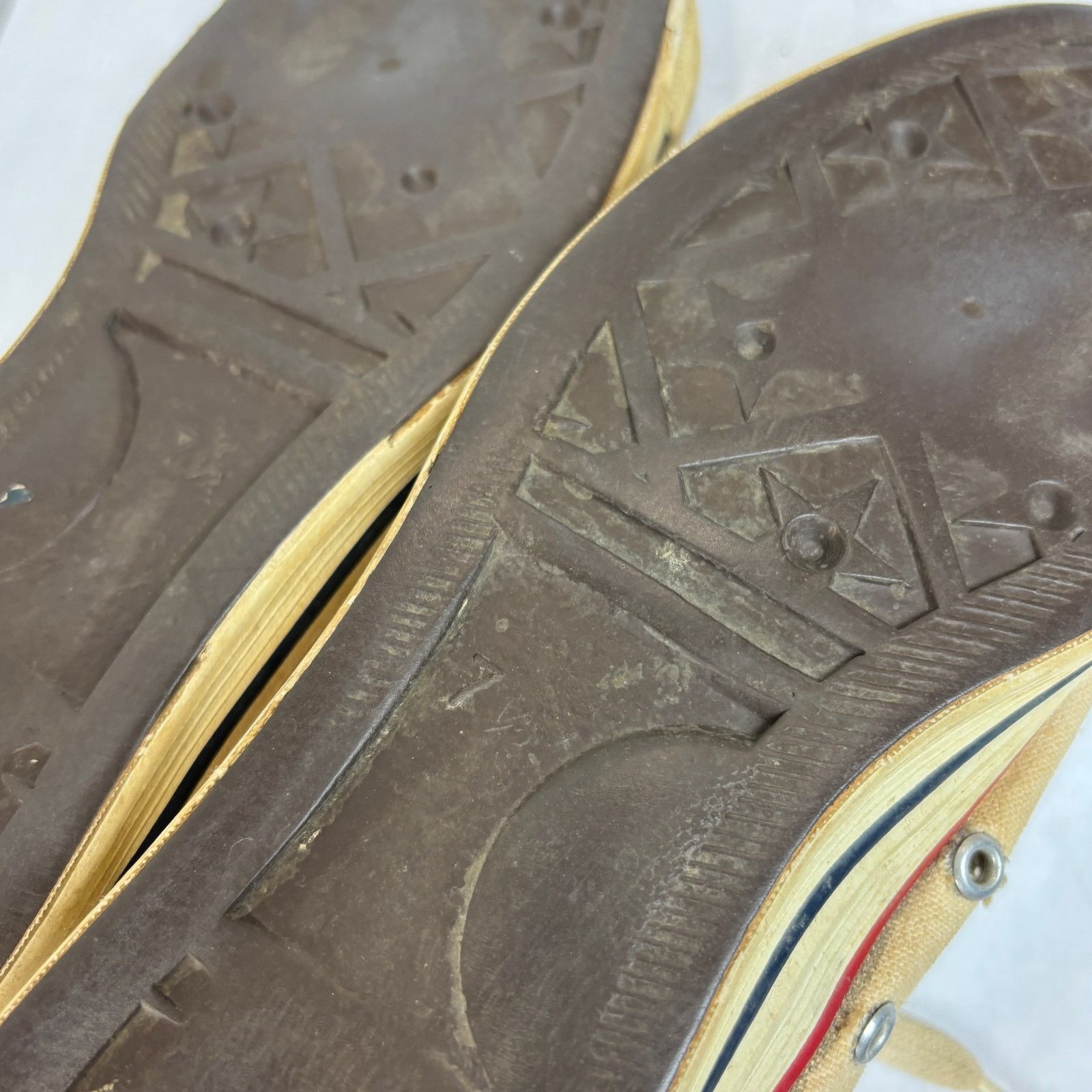 Converse × Vintage VTG 60s Converse Chuck Taylor All Star Blue Label Sneakers 7 Size US 7 / EU 40 - 9 Thumbnail