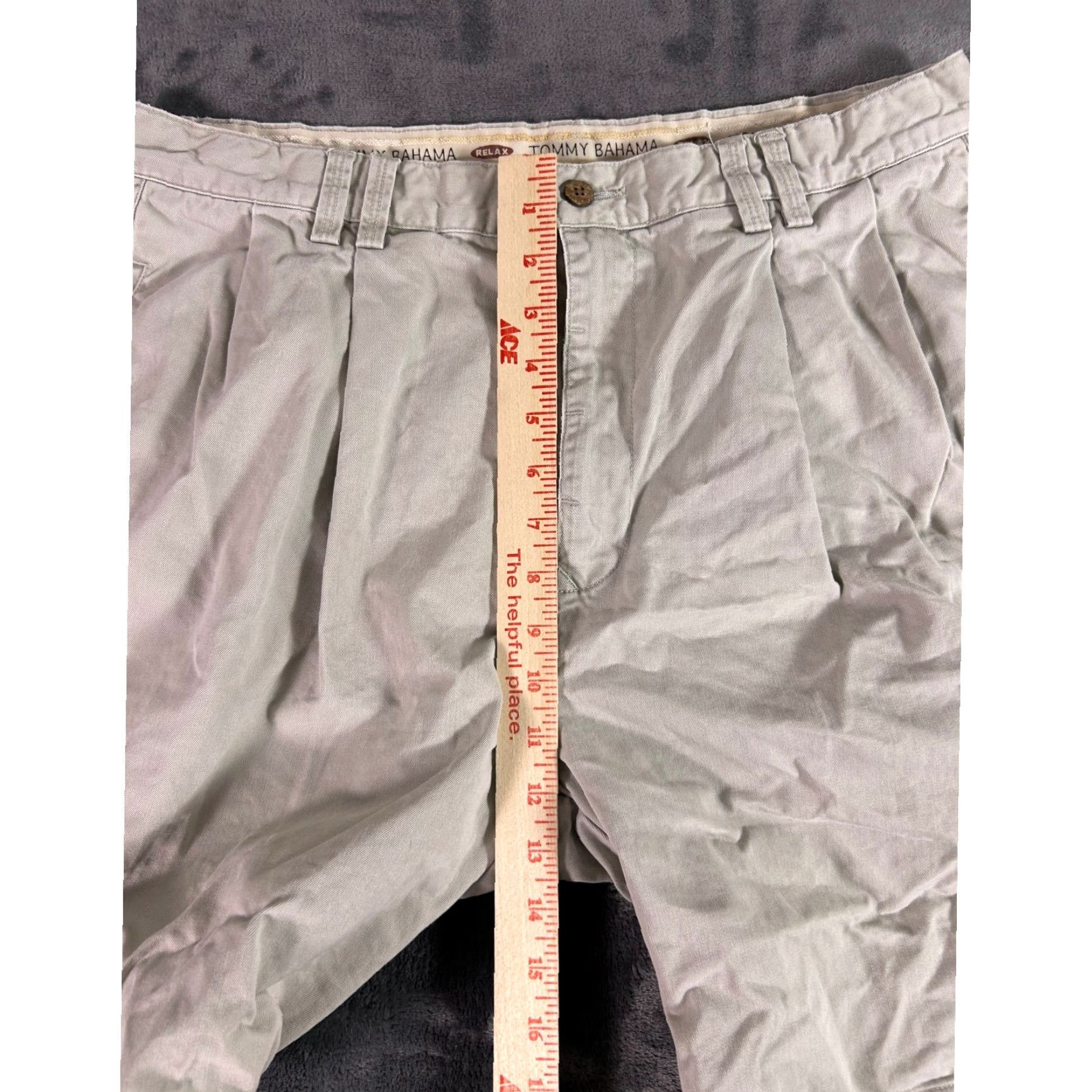 Tommy Bahama Tommy Bahama Shorts Mens Pleated Relaxed Fit Cotton Khaki Beige 35 Casual Chino Pocket Slah? Size US 35 - 6 Thumbnail