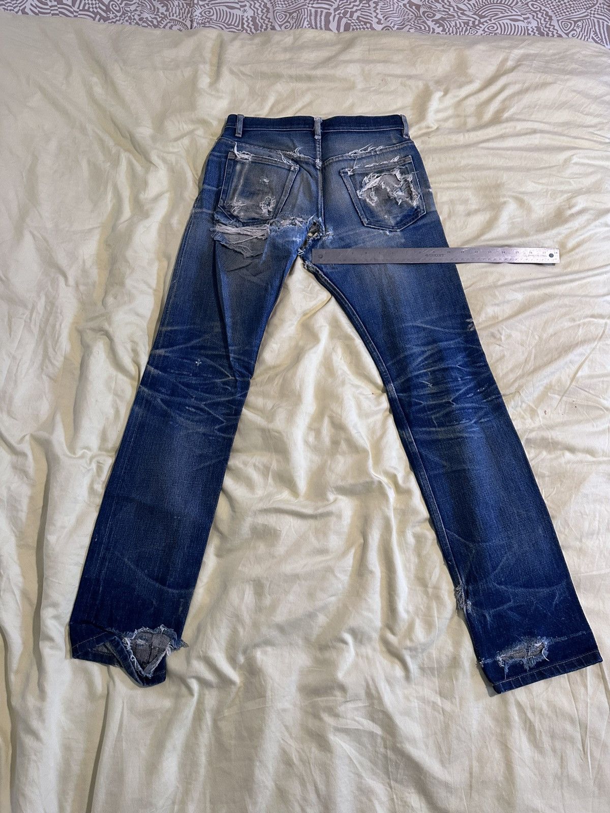 A.P.C. A.P.C. Heavily Distressed Indigo Denim Jeans Size US 27 - 7 Thumbnail