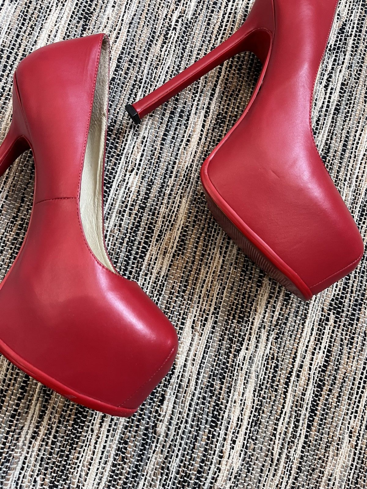 Vintage × Yves Saint Laurent Vintage Yves Saint Laurent high Heels Red Leather shoes Size US 9 / IT 39 - 9 Thumbnail