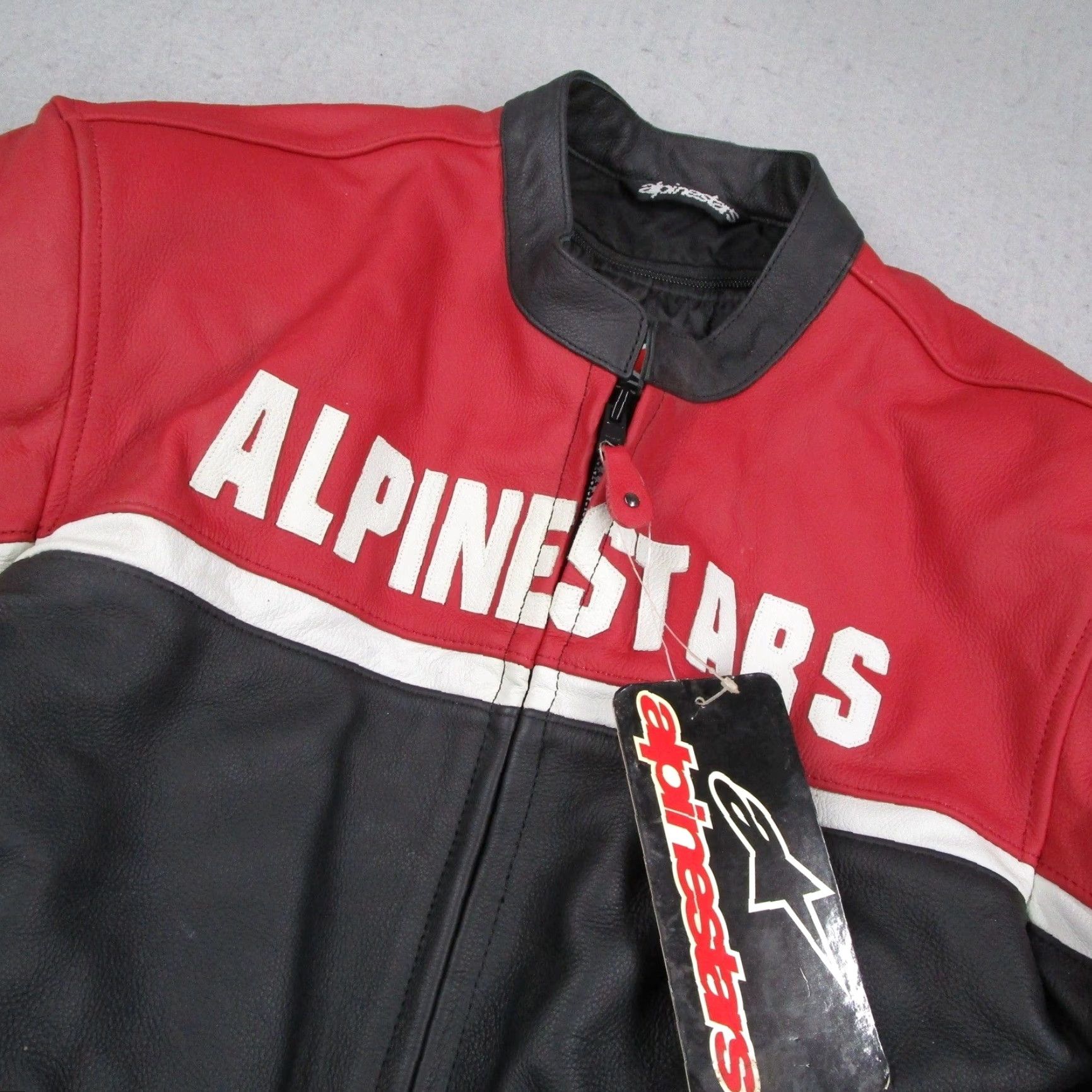 Alpinestars Alpinestars Barcelona LHT Leather Motorcycle Jacket Mens 48 Red Black Zip Full Zip Pockets Leather Racing Riding 90s City Vintage? Size US M / EU 48-50 / 2 - 2 Thumbnail