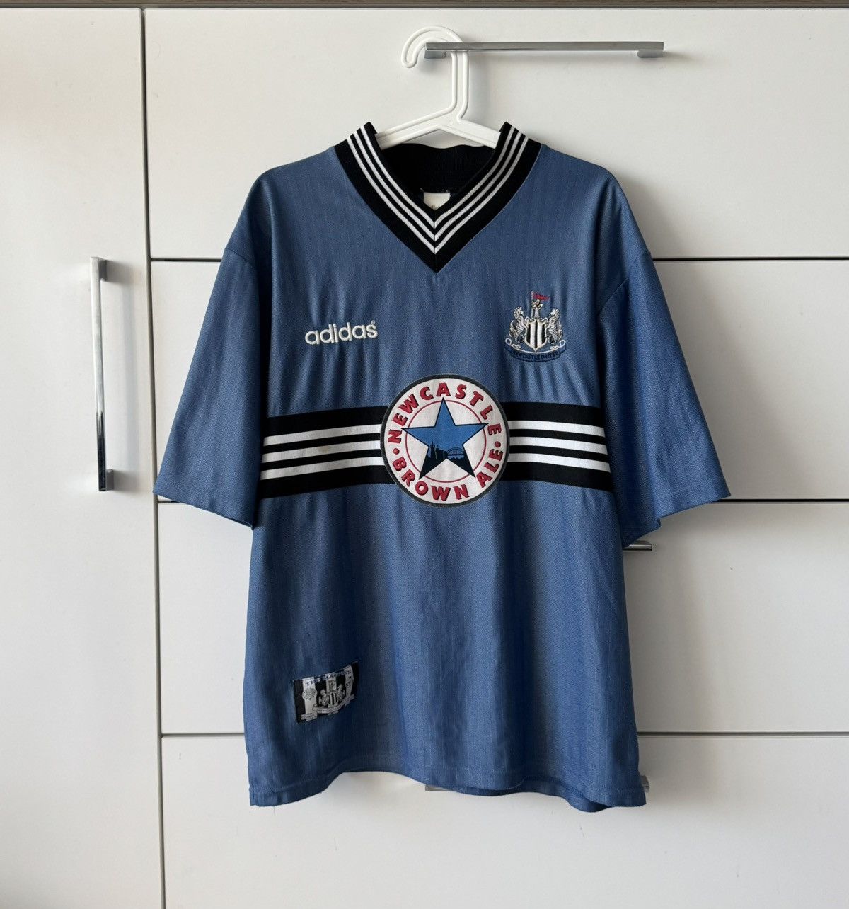 Adidas Vintage 1996-97 Adidas Newcastle United Shearer 9 Jersey Size US L / EU 52-54 / 3 - 1 Thumbnail