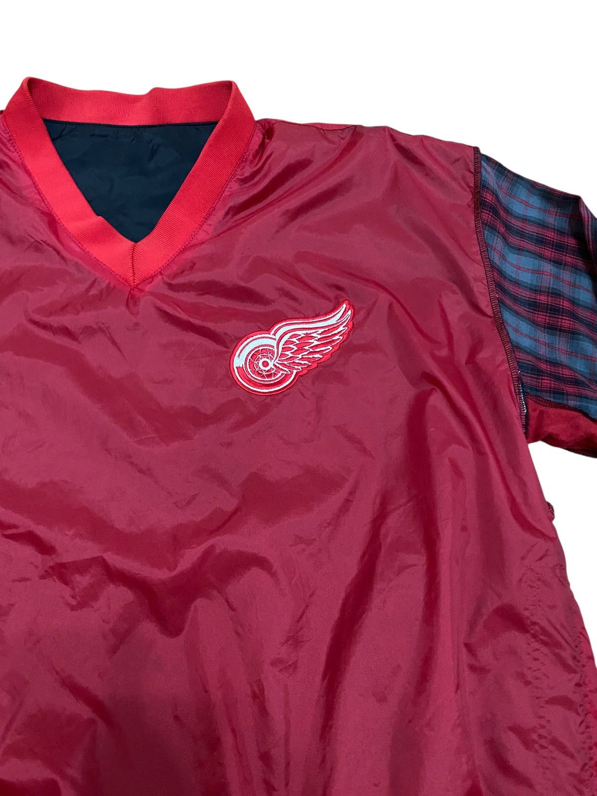 NBA × NFL × Starter Vintage fans gear red wings windbreaker sweater reversible Size US XXL / EU 58 / 5 - 4 Thumbnail