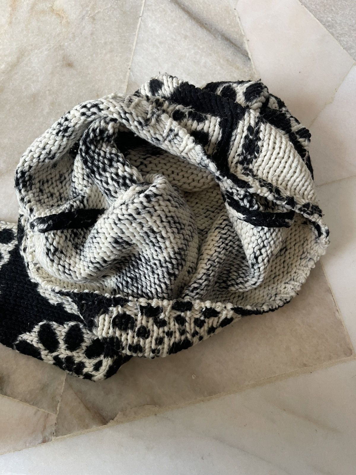 Comme des Garcons 2001 Comme Des Garcons Circle Motive Wool Knit C2 Size US S / EU 44-46 / 1 - 9 Thumbnail