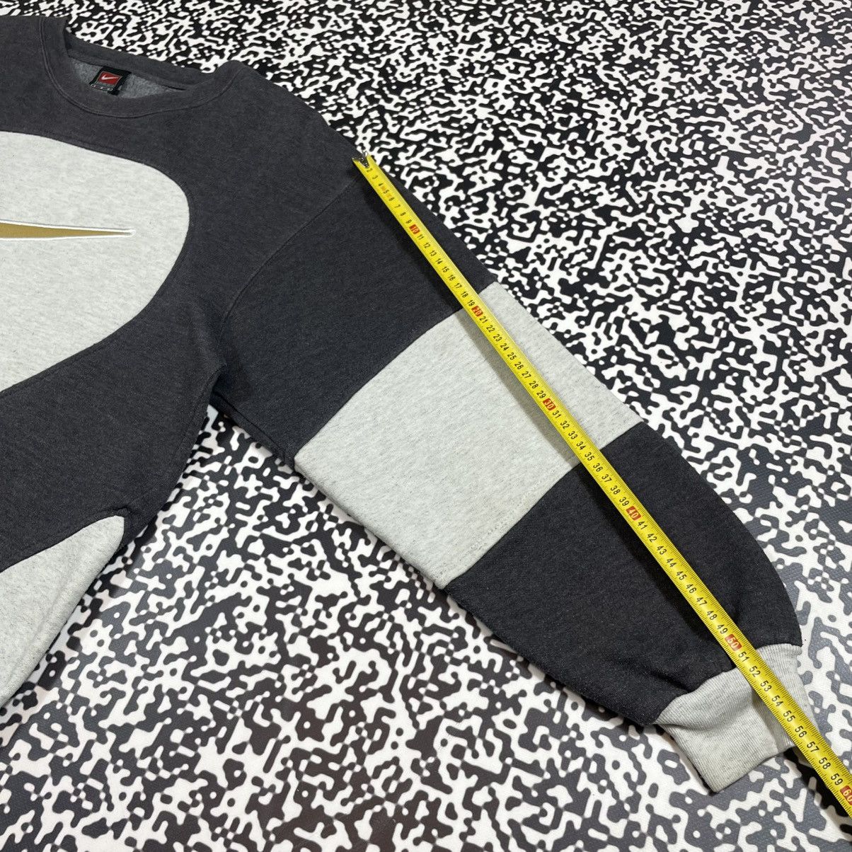Nike Vintage 90s Nike Team Retro Rebone Distreessed Sweatshirt Size US L / EU 52-54 / 3 - 15 Thumbnail
