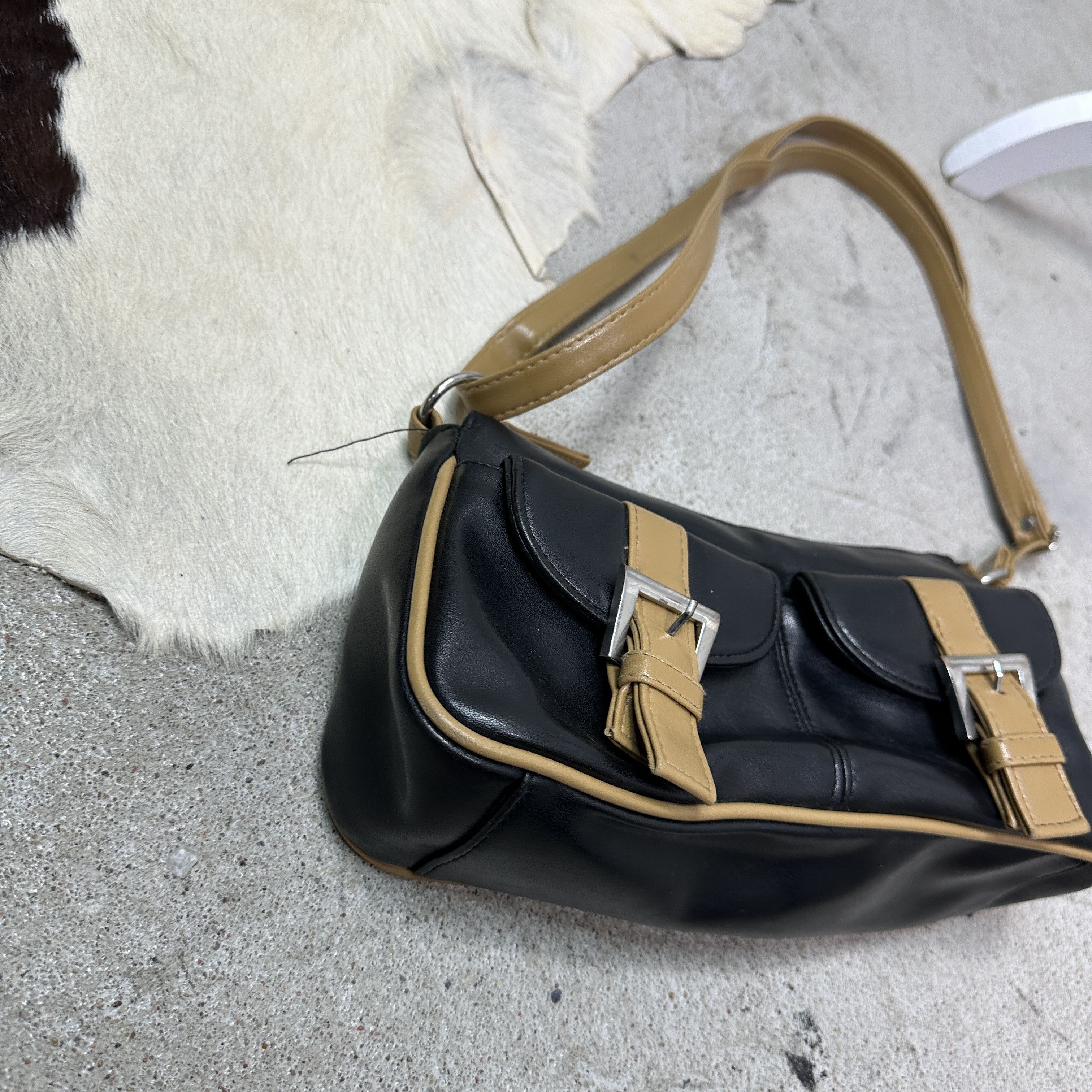 Vintage Vintage Avant Garde Pockets Baguette Bag Y2K Size ONE SIZE - 4 Thumbnail