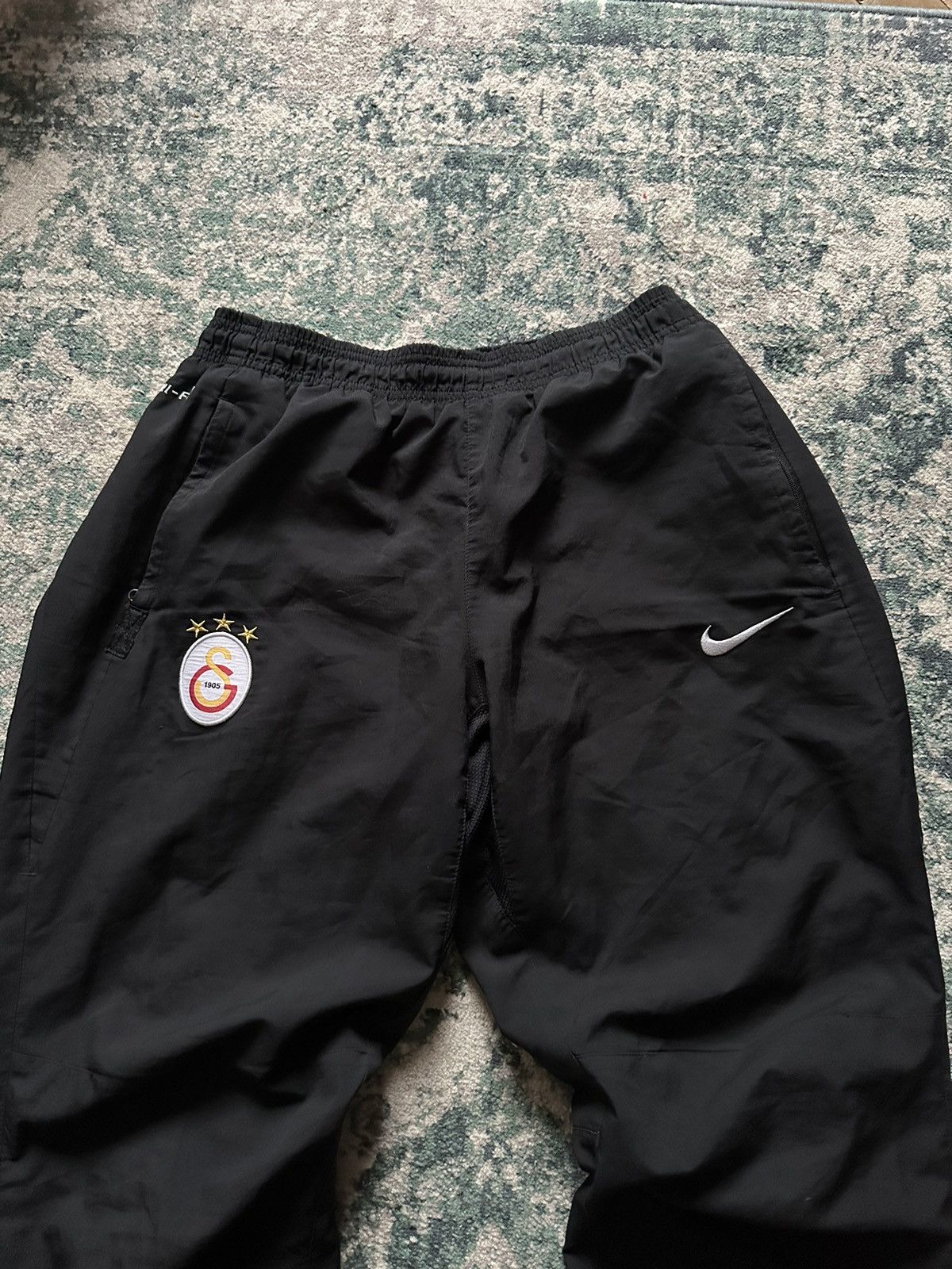 Nike Vintage Nike Galatasarai Skepta Style Nylon Track Pants S Size US 31 - 3 Thumbnail