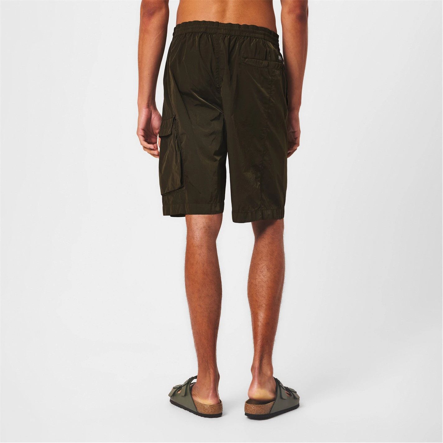 C.P. Company o1g2r1mq0426 Bermuda Cargo Shorts in Ivy Green Size US 34 / EU 50 - 3 Thumbnail