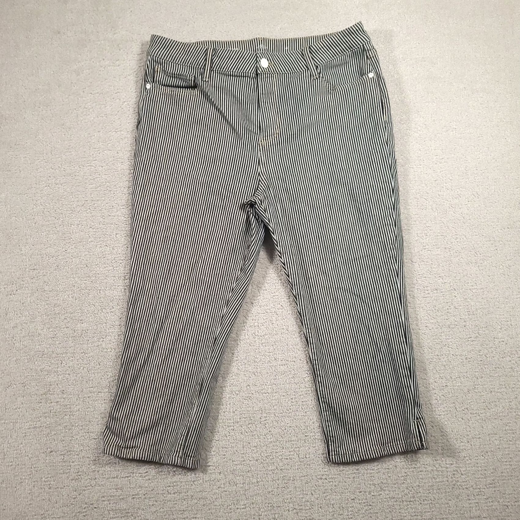 Old Navy St. John's Bay Crop Pants Women’s 4 White Black Pin-Stripe Capri Denim Jeans Shoes? Size 27" / US 4 / IT 40 - 2 Thumbnail