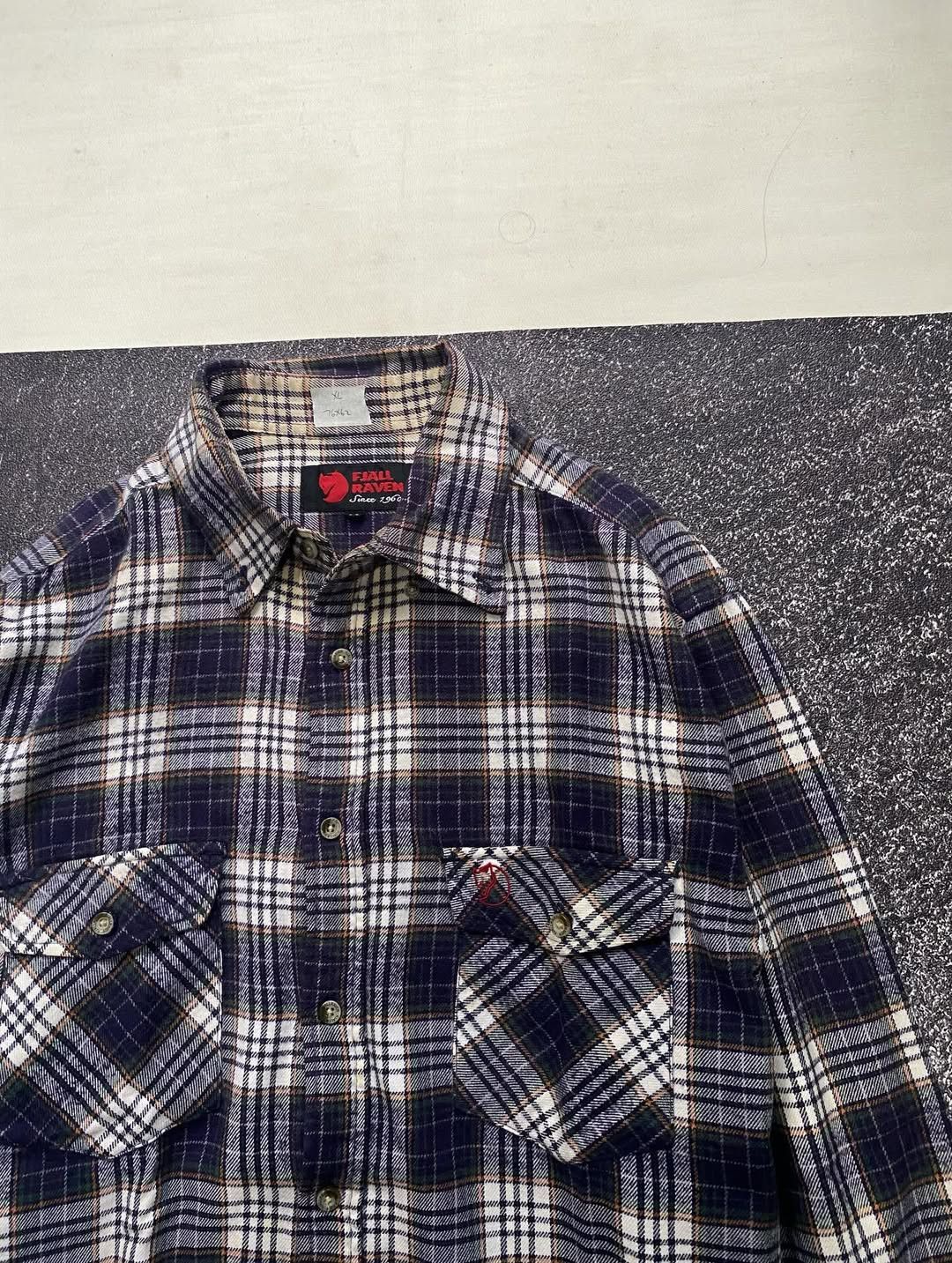 Fjallraven Vintage Fjallraven Double Pocket Flannel Size US XL / EU 56 / 4 - 2 Thumbnail
