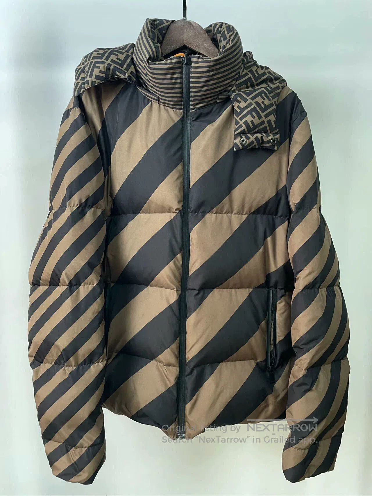 Fendi reversible puffer jacket with bold stripes. Size US L / EU 52-54 / 3 - 2 Thumbnail