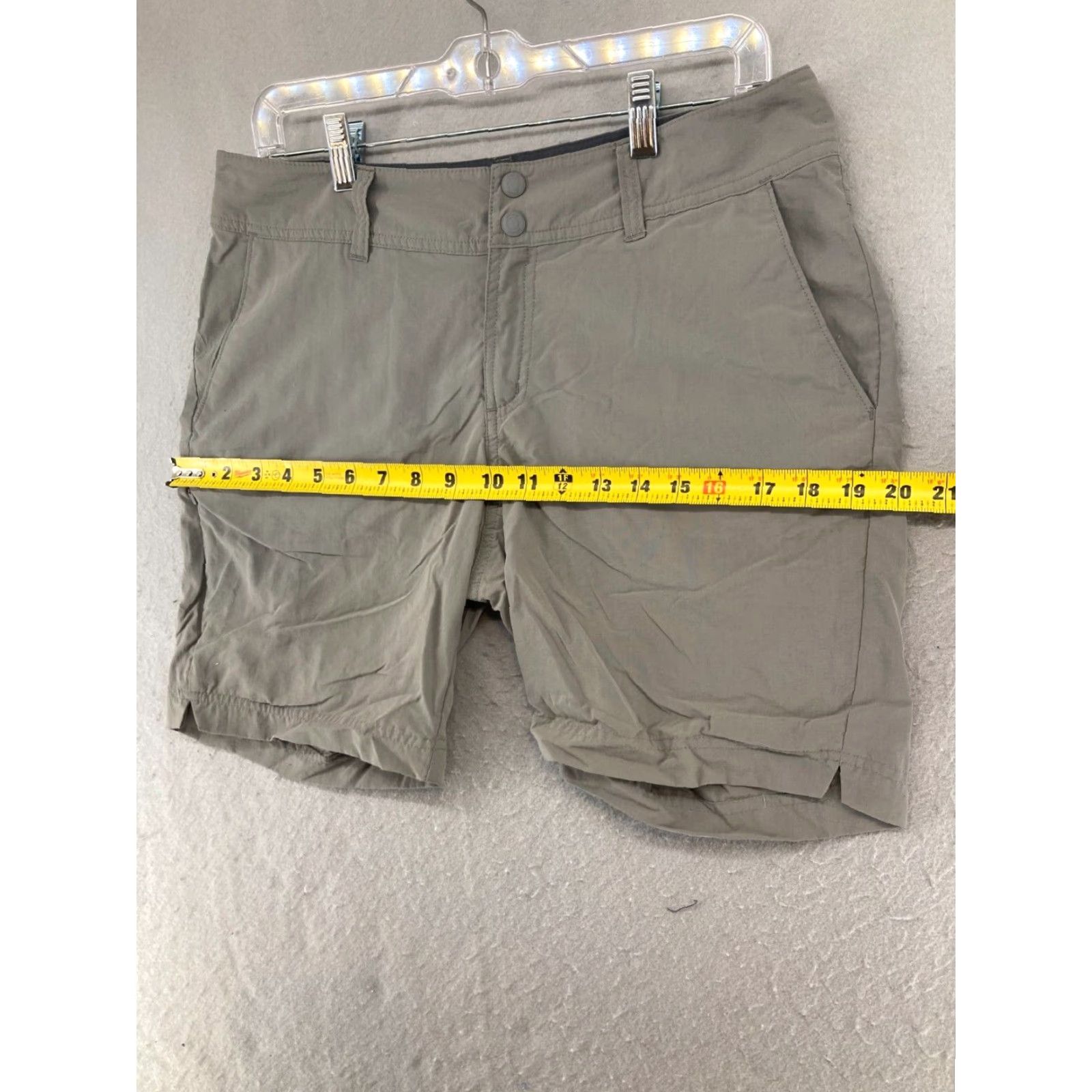 ExOfficio VINTAGE ExOfficio Womens Shorts 6 Khaki Outdoor Athletic Size 28" / US 6 / IT 42 - 3 Thumbnail