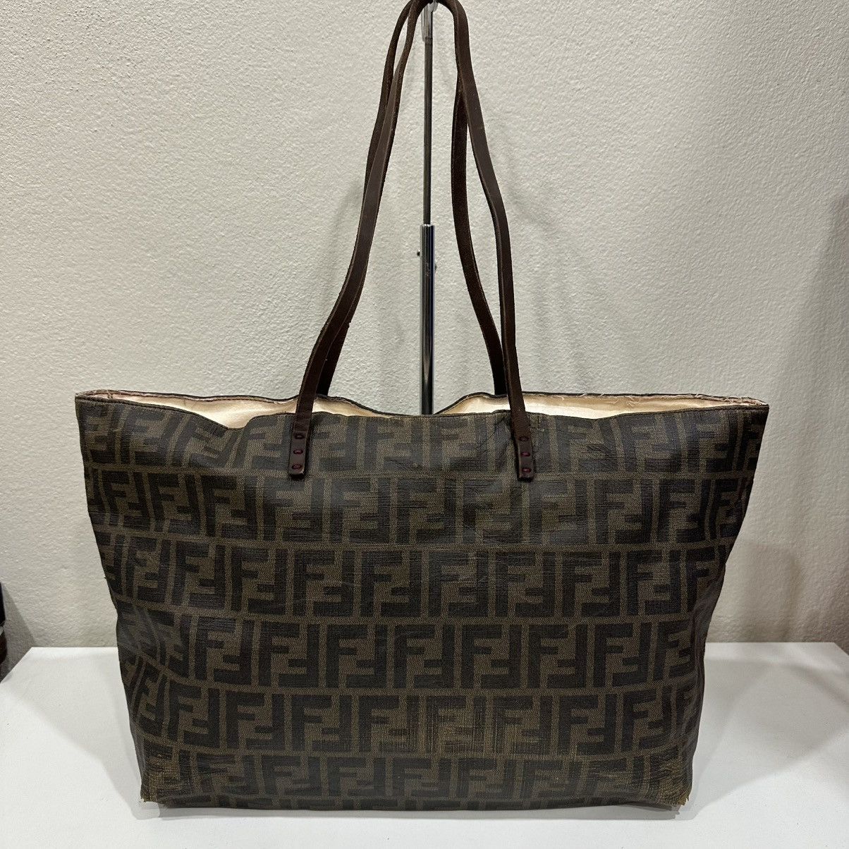Fendi ‼️LASTDROP‼️ FENDI ZUCCA FF PATTERN PVC TOTE BAG Size ONE SIZE - 3 Thumbnail