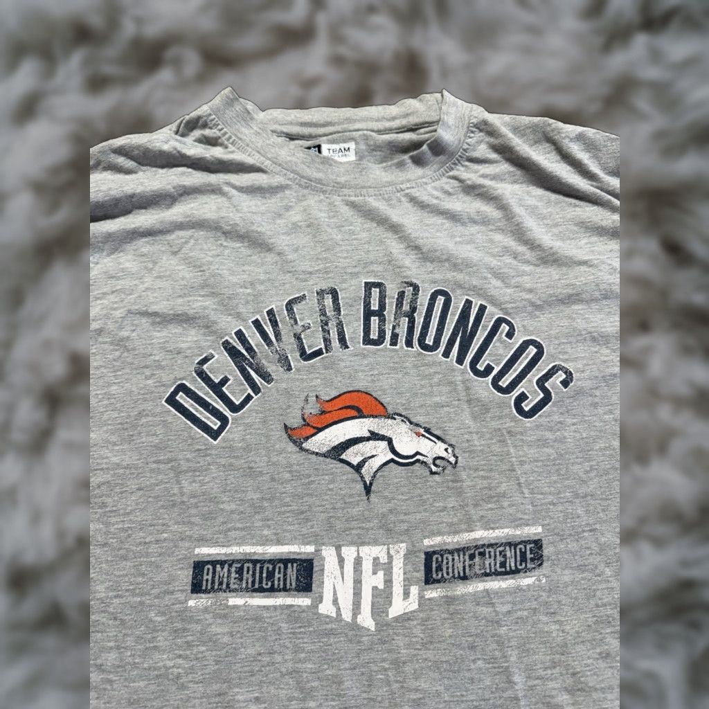 NFL NFL Mens Shirt Denver Broncos Gray Long Sleeve Tee Shirt 3XL Size US XXL / EU 58 / 5 - 1 Thumbnail