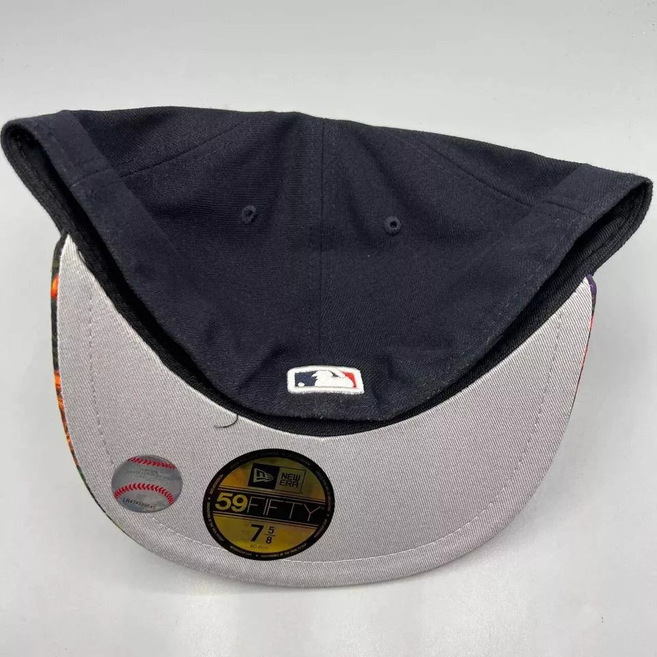 New Era Atlanta Braves Hat Men 7 5/8 Black Gray Floral MLB Fitted Size ONE SIZE - 5 Thumbnail