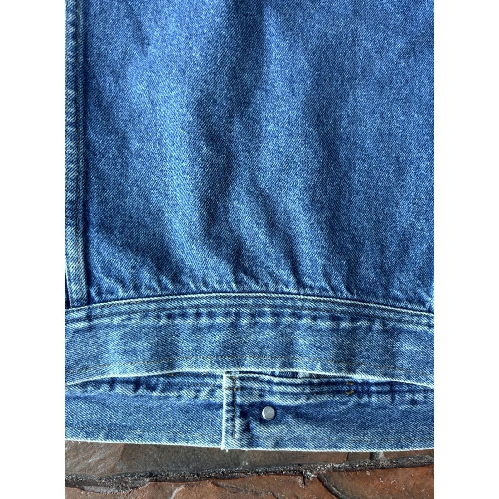 Tommy Hilfiger VINTAGE Tommy Hilfiger Denim Vest Mens Large Crest 90s Size US L / EU 52-54 / 3 - 7 Thumbnail