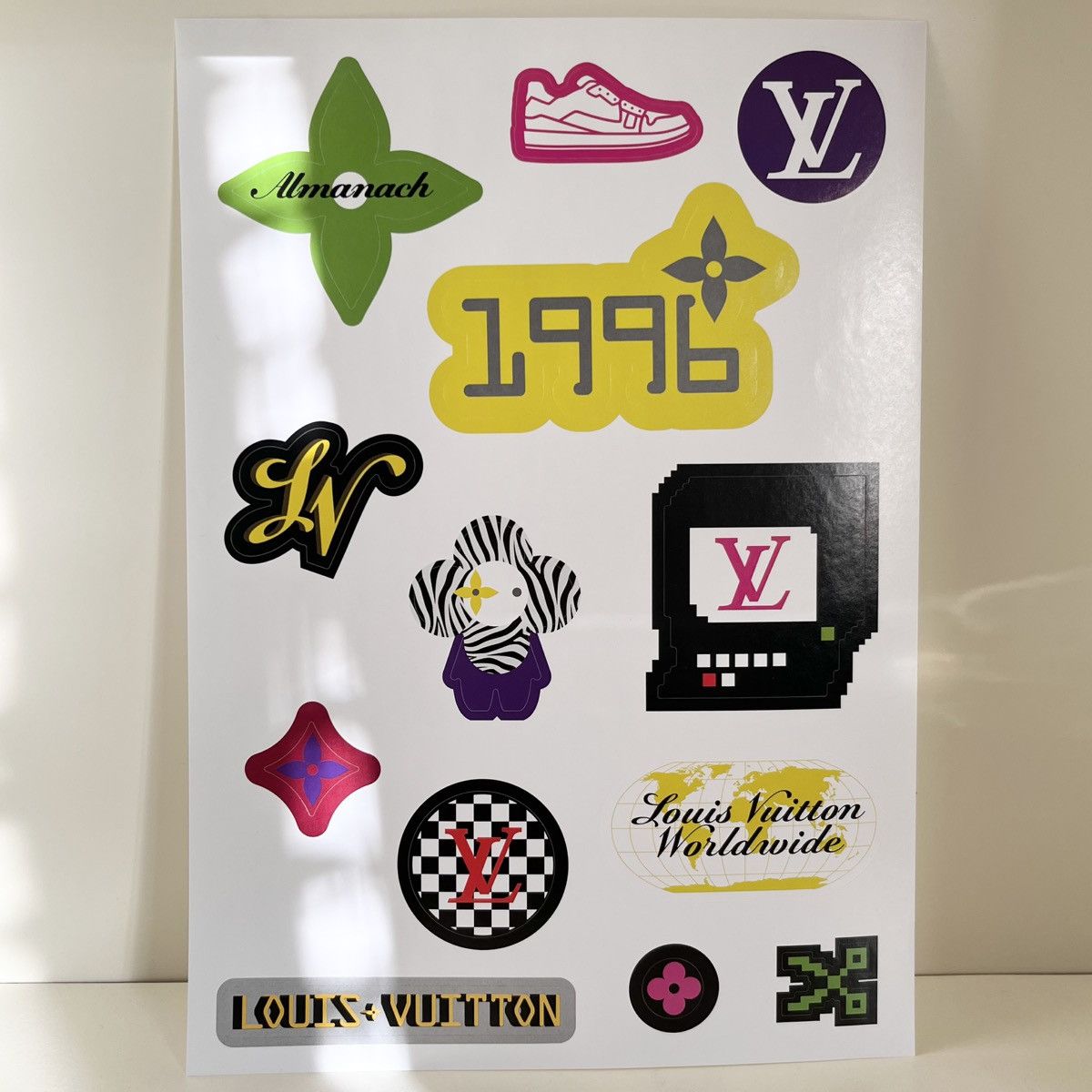 Louis Vuitton Louis Vuitton large sticker sheet Size ONE SIZE - 1 Thumbnail