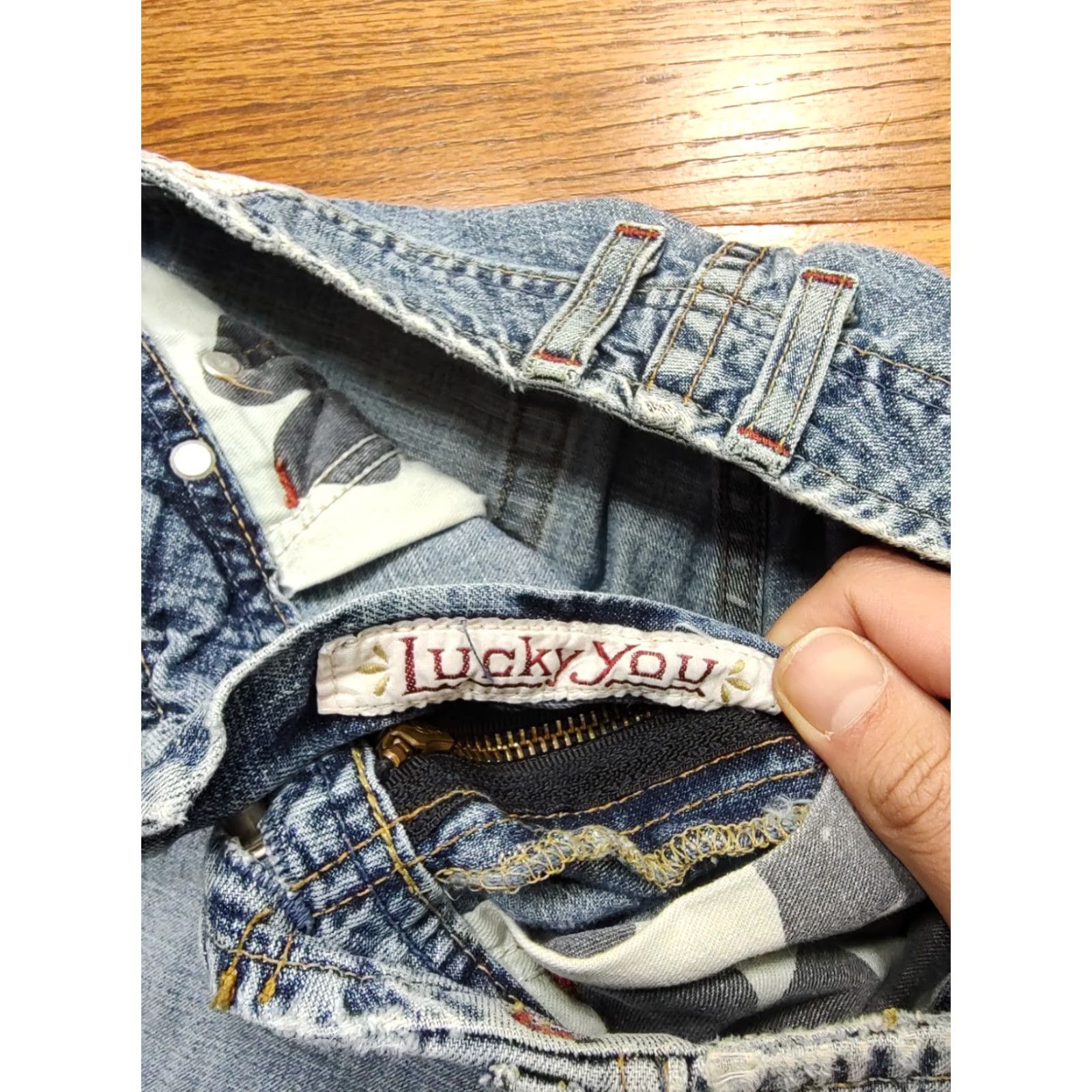 Lucky Brand VINTAGE Lucky Brand Jeans USA Made Womens 10/30 X 22 In Blue Wash Sweet Crop Whiskered Jeans 90s Womens Size 32" / US 10 / IT 46 - 3 Thumbnail