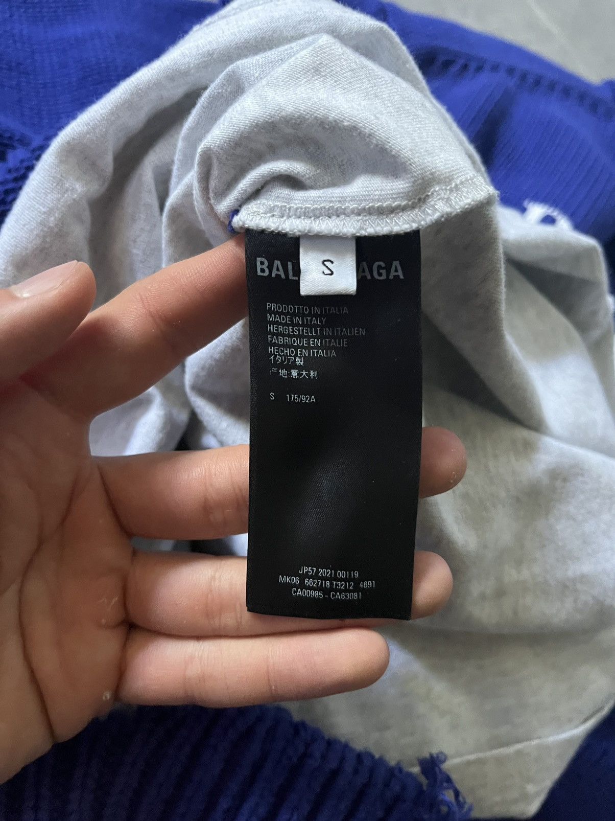 Balenciaga Balenciaga F/W 21 Political Campaign distressed sweater Size US S / EU 44-46 / 1 - 15 Thumbnail