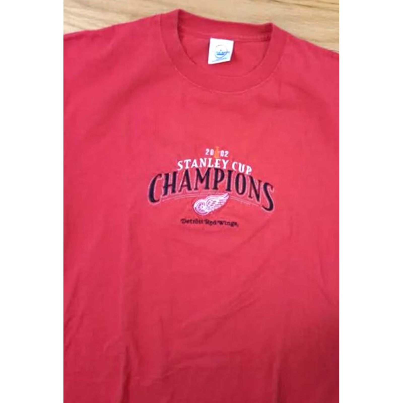 Vintage VINTAGE Detroit Red Wings T-Shirt Large L Red Embroidered 2002 Stanley Cup Champions Mens Size US L / EU 52-54 / 3 - 3 Thumbnail