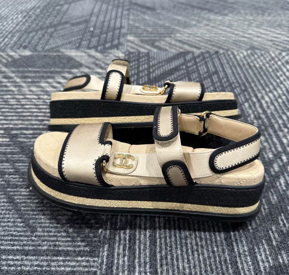 Chanel Chanel Velcro Slide Sandals J42 Size US 6.5 / IT 36.5 - 4 Thumbnail