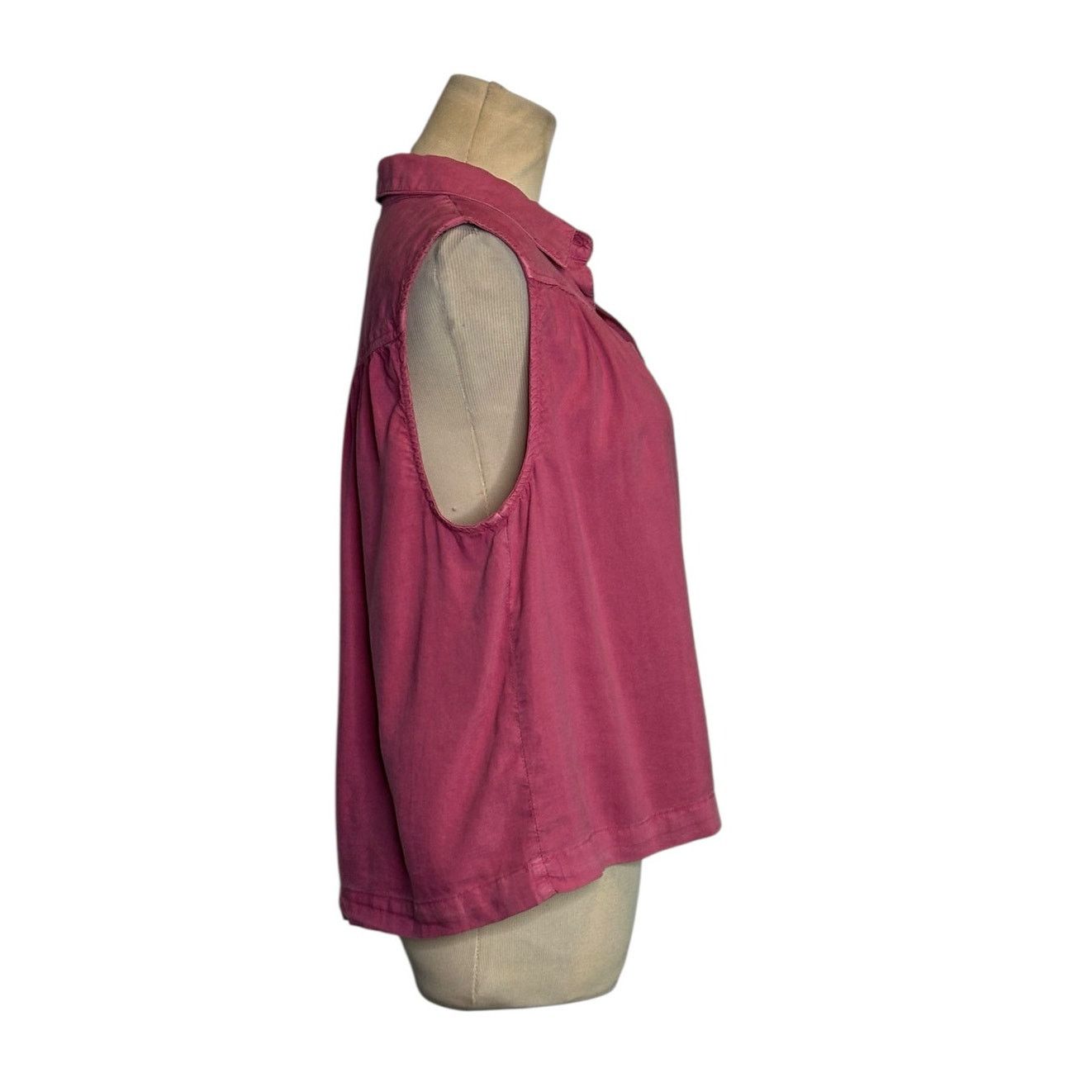 Bella Dahl Bella Dahl pink sleeveless buttoned blouse size small Size S / US 4 / IT 40 - 8 Thumbnail