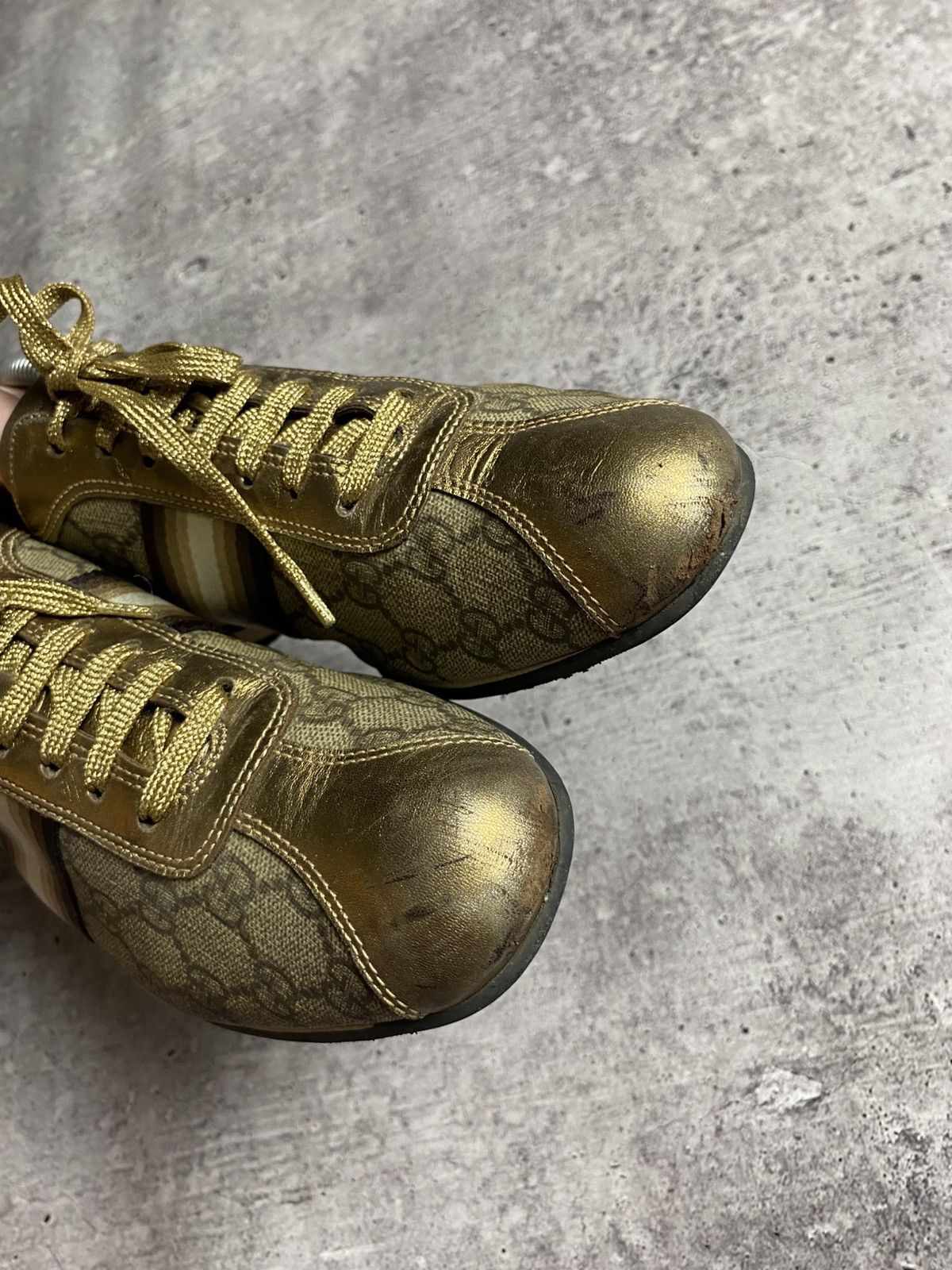 Gucci Vintage Monogram Sneakers Size US 7 / EU 40 - 14 Thumbnail