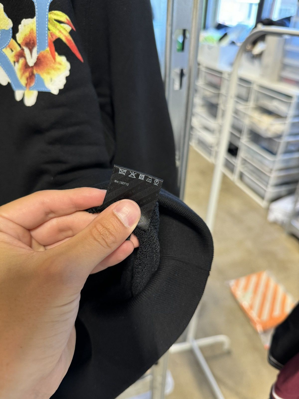 Amiri Amiri Hibiscus Logo Sweatshirt NEW 1000$ Size US XL / EU 56 / 4 - 5 Thumbnail