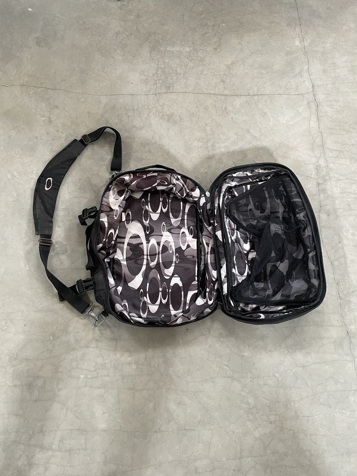 Oakley Vintage Oakley Software Backpack Slingbag Icon Size ONE SIZE - 2 Thumbnail