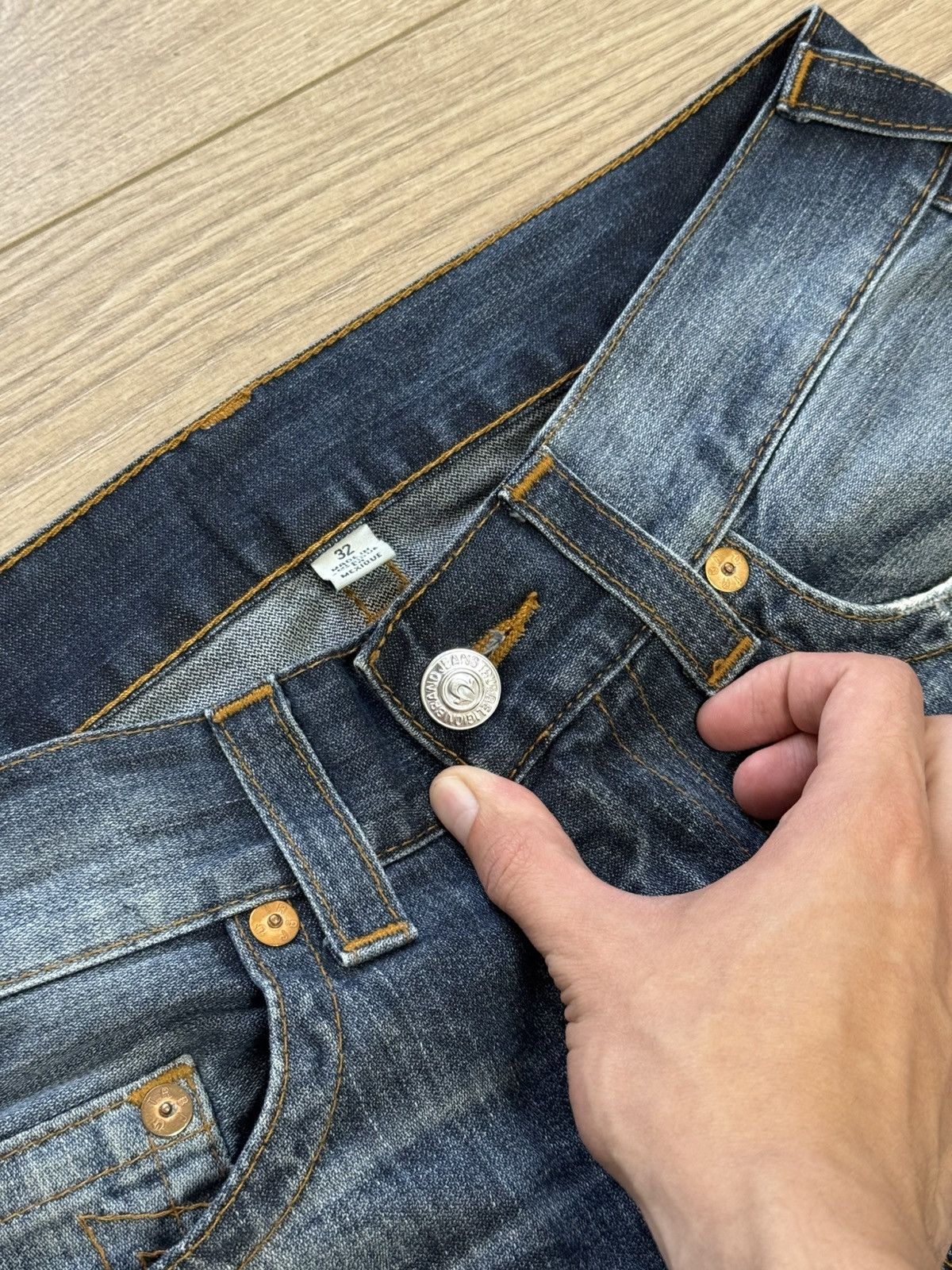 True Religion True Religion Y2K denim distressed vintage retro pants jeans Size US 32 / EU 48 - 14 Thumbnail