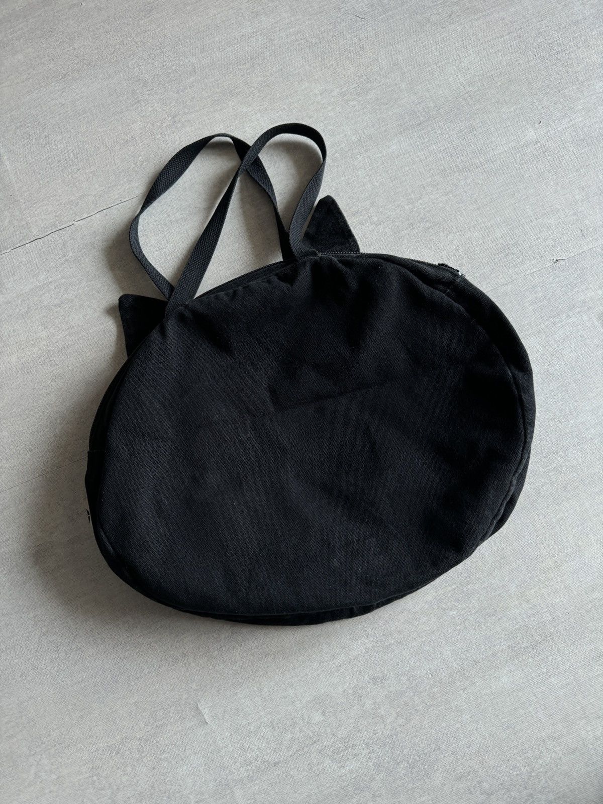 Issey Miyake × Ne-Net Ne-Net by Issey Miyake Iconic Cat ‘Nya’ Tote Bag Size ONE SIZE - 3 Thumbnail